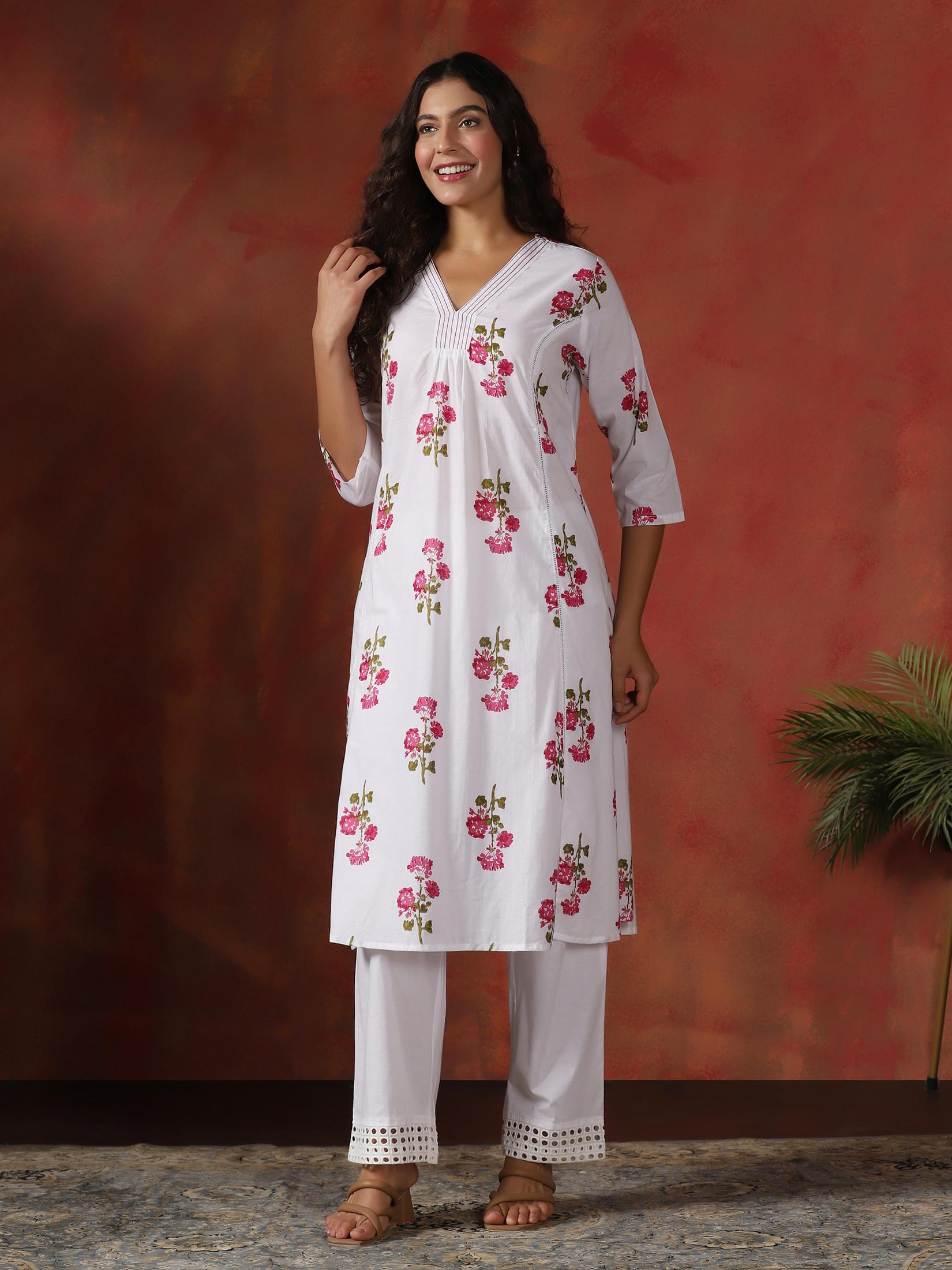 Women Cotton White Floral Print Co-Ord Set.