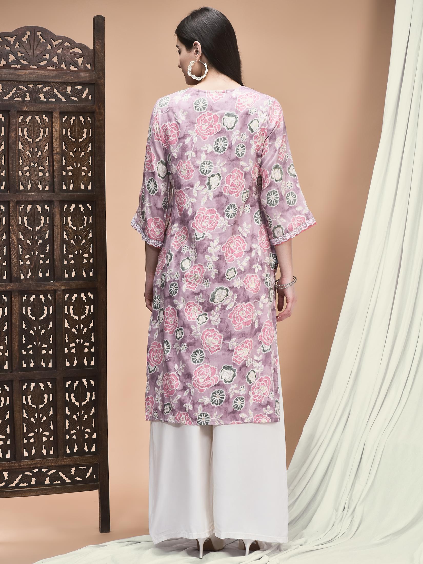 Women Liva Lilac Floral Print Kurta.
