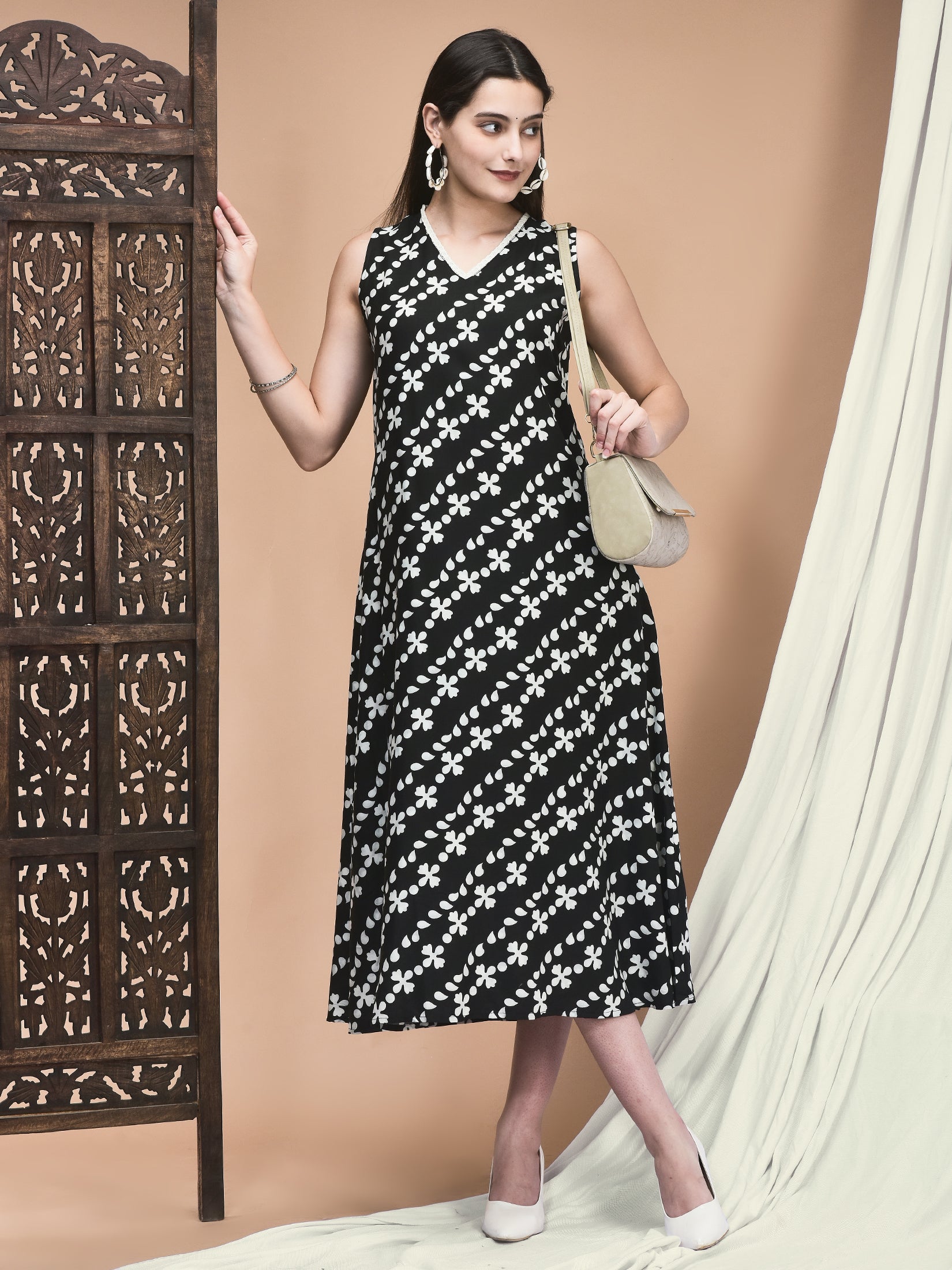 Monochrome black and white abstract print Liva fabric regular fit A-line dress