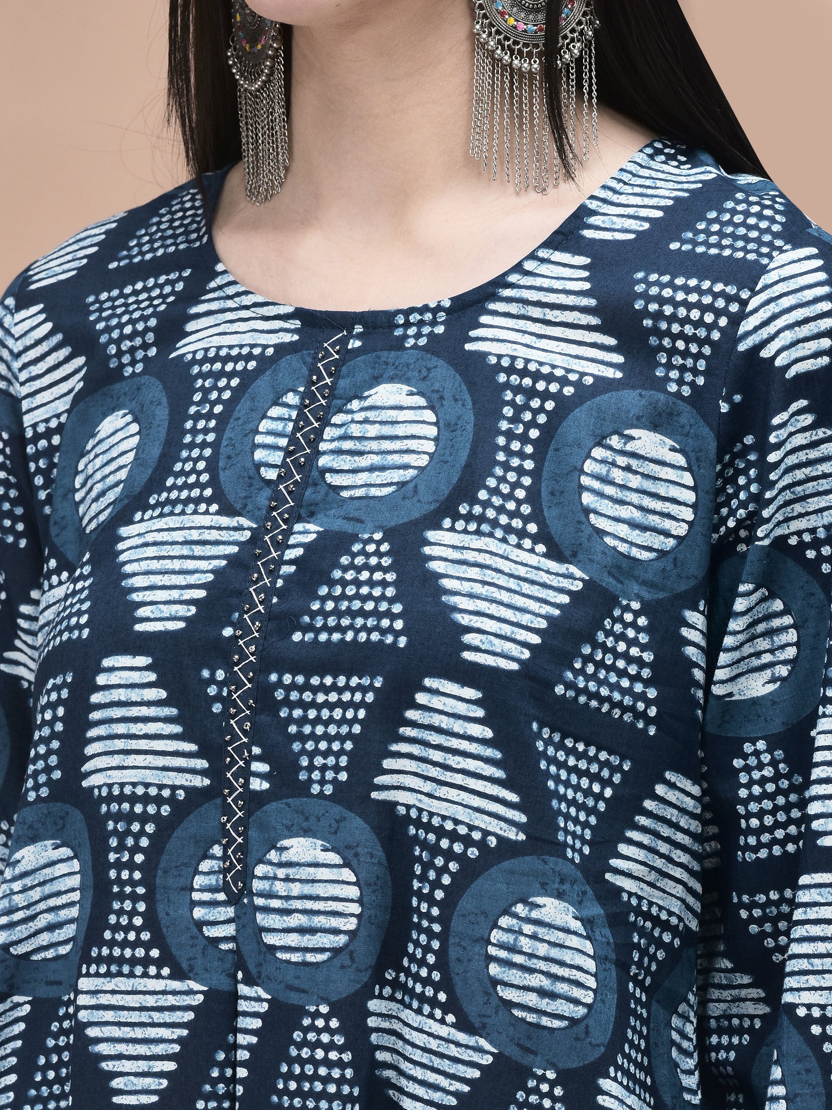 Women Cotton Indigo Geometric Print Kurta Comfort Pant Dupatta