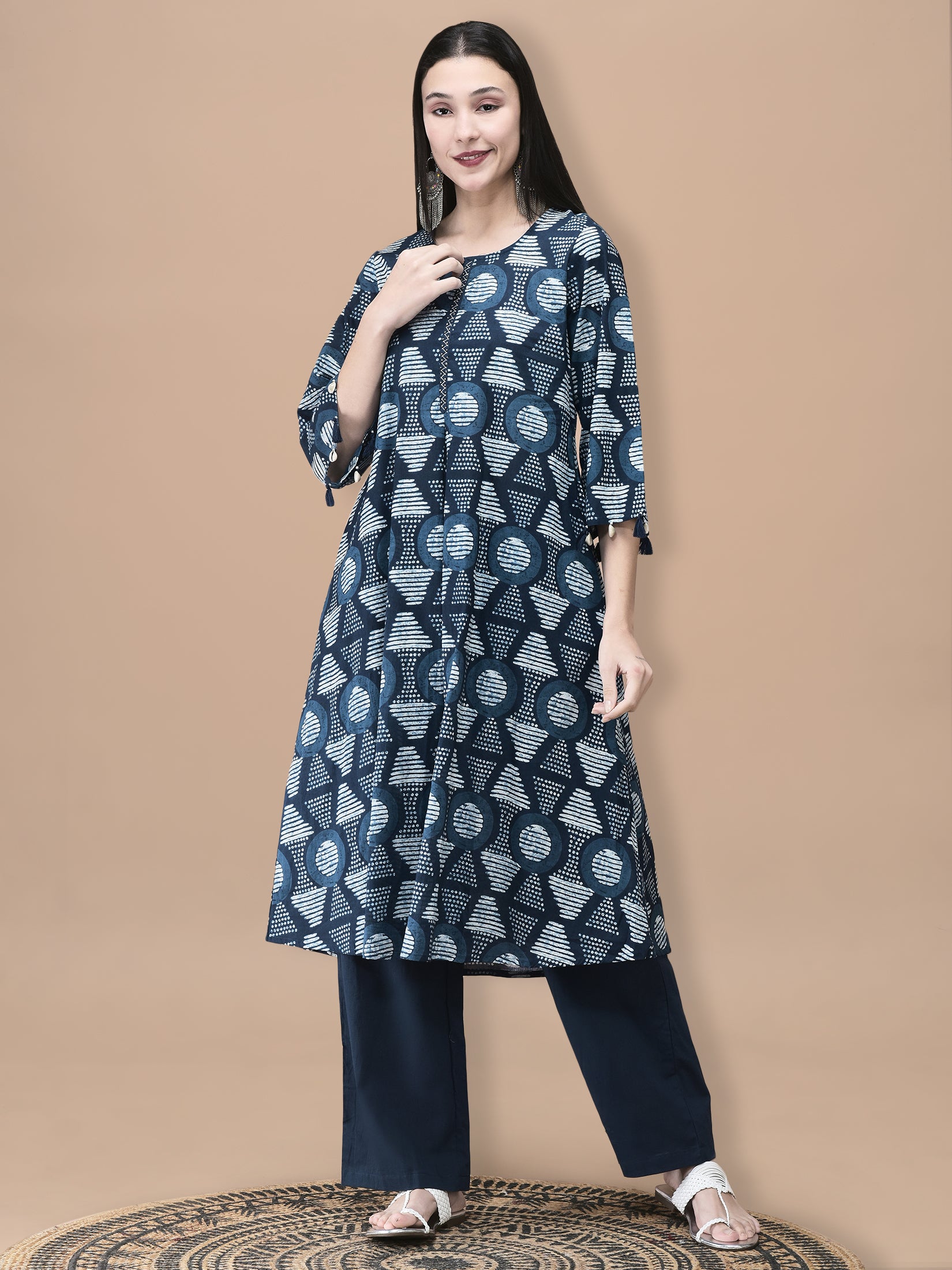 Women Cotton Indigo Geometric Print Kurta Comfort Pant Dupatta