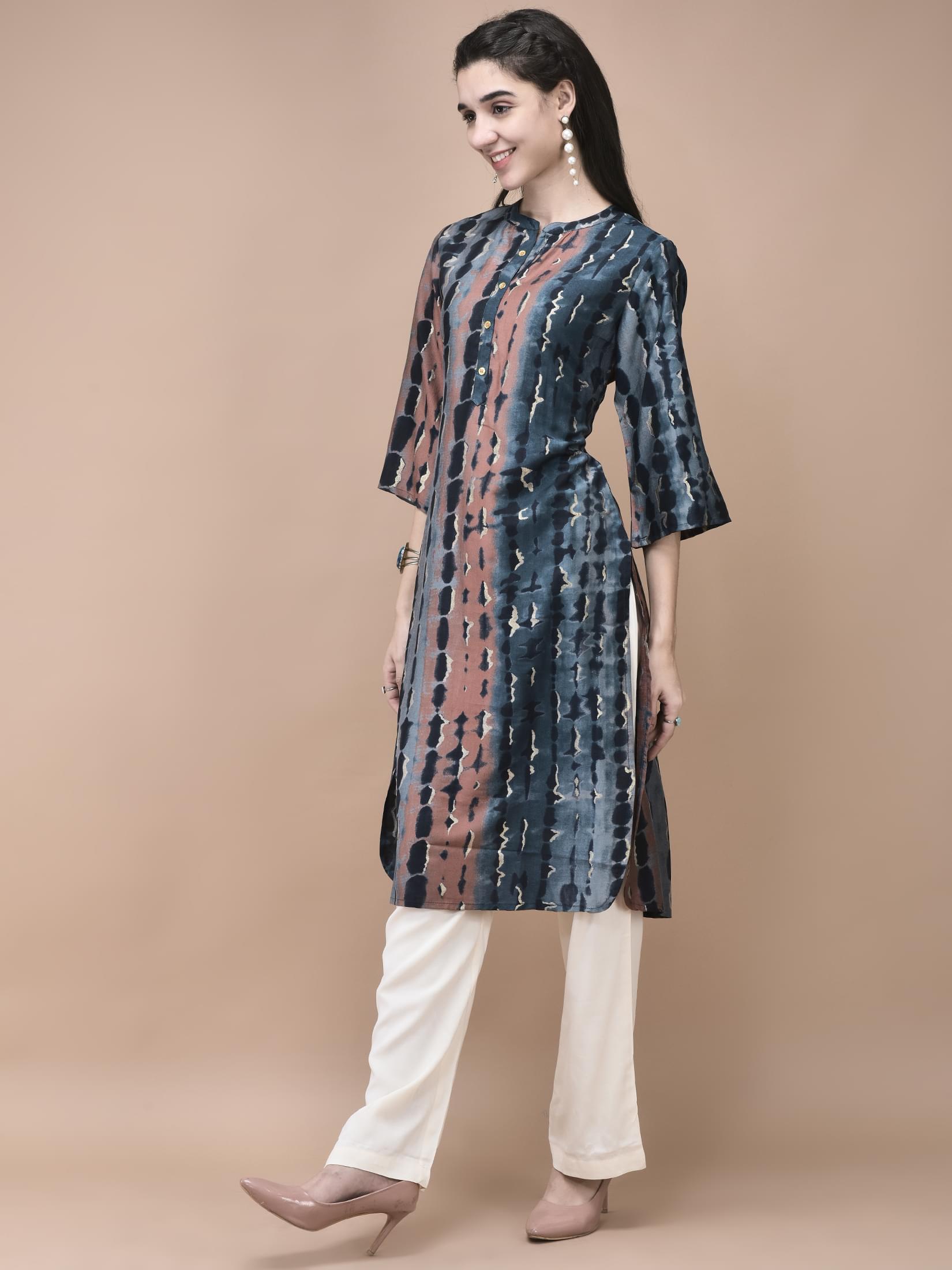 Women Liva Grey Tie Dye Print Kurta.