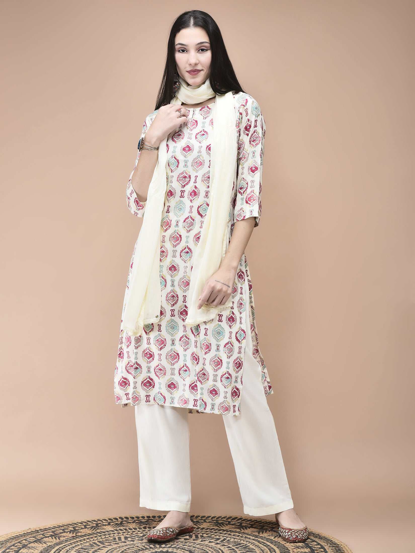 Women Liva Off White Ikat Print Kurta Comfort Pant Dupatta