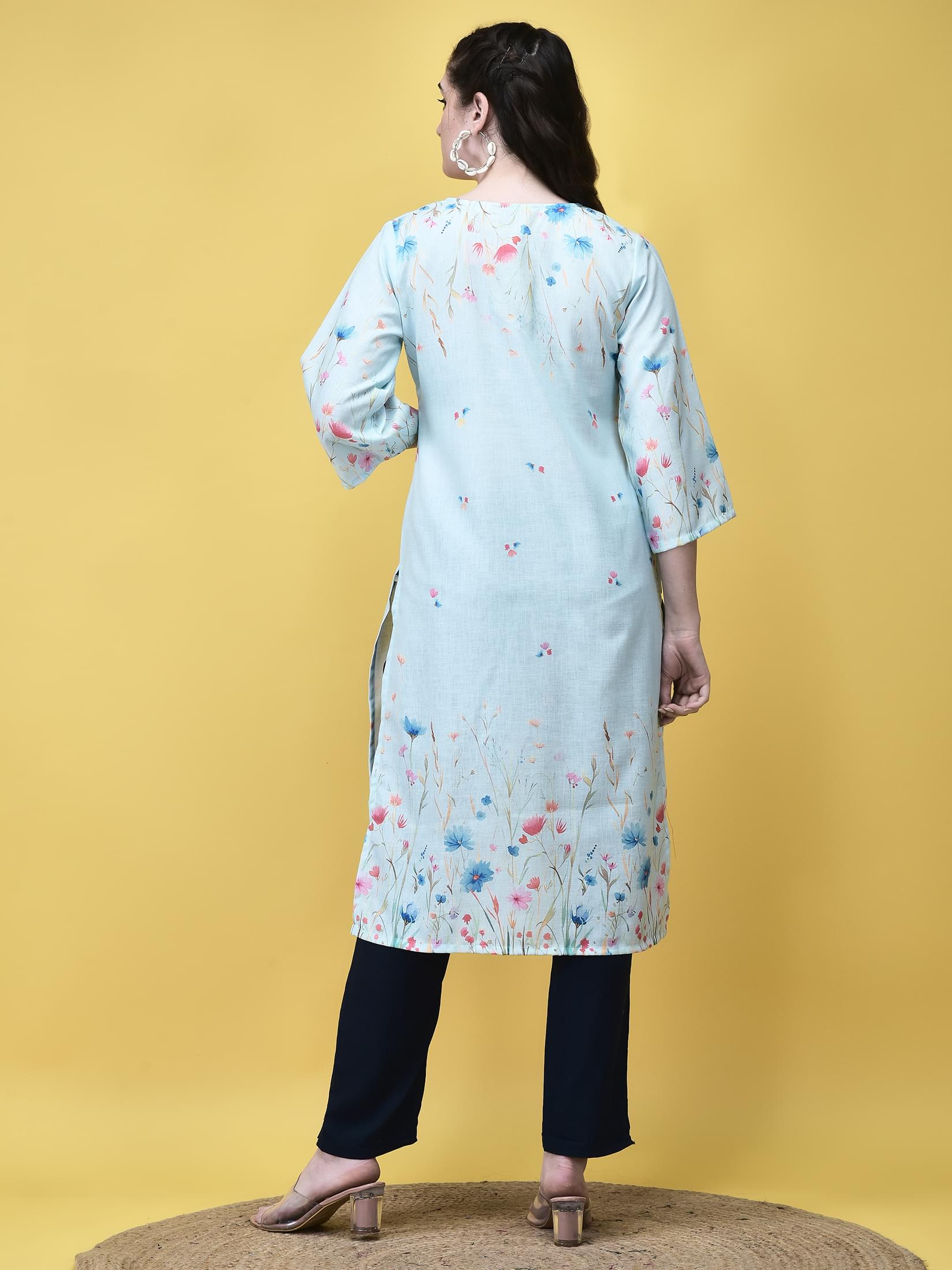 Women Linen Sky Blue Floral Print Kurta.