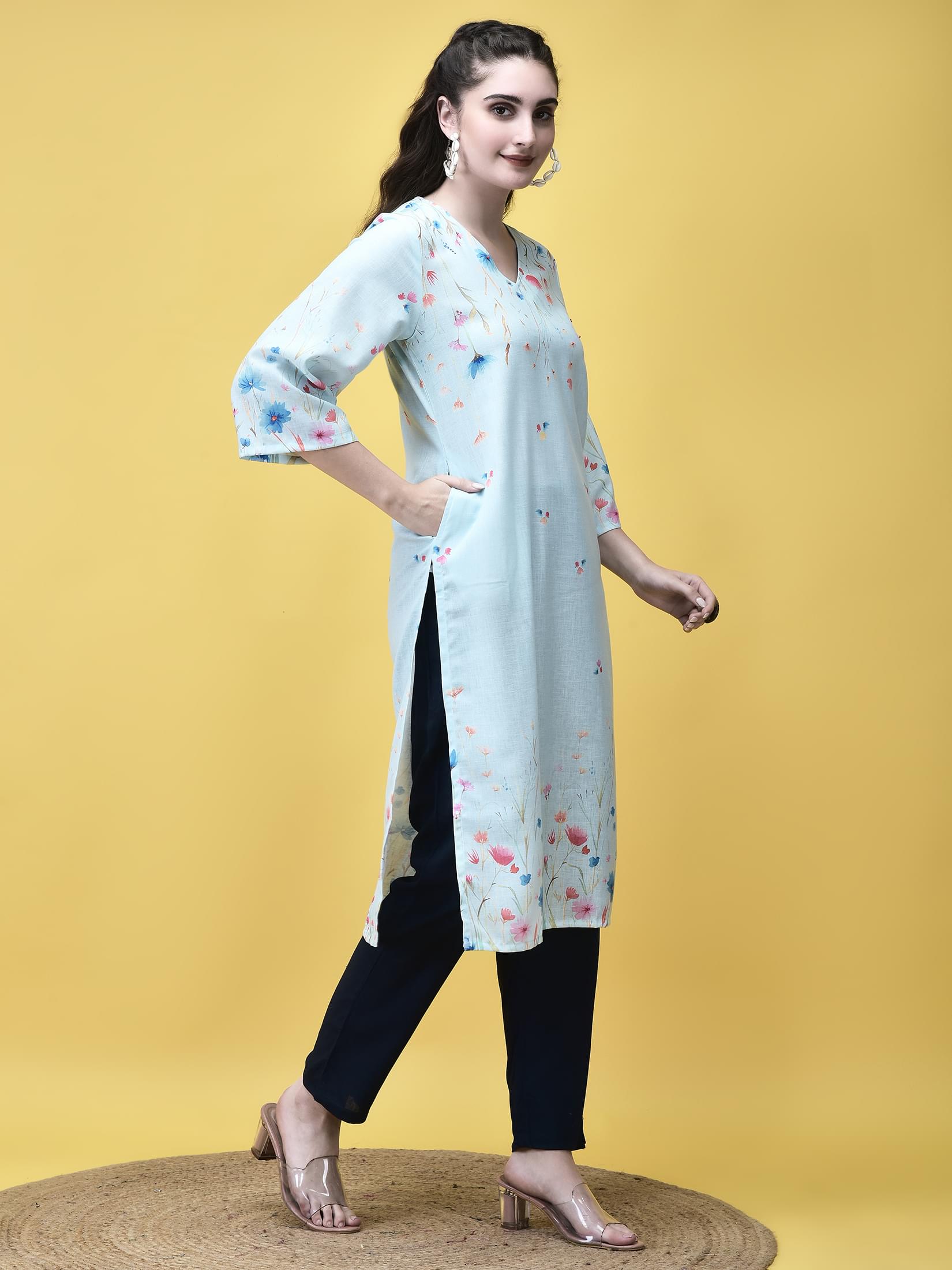 Women Linen Sky Blue Floral Print Kurta.