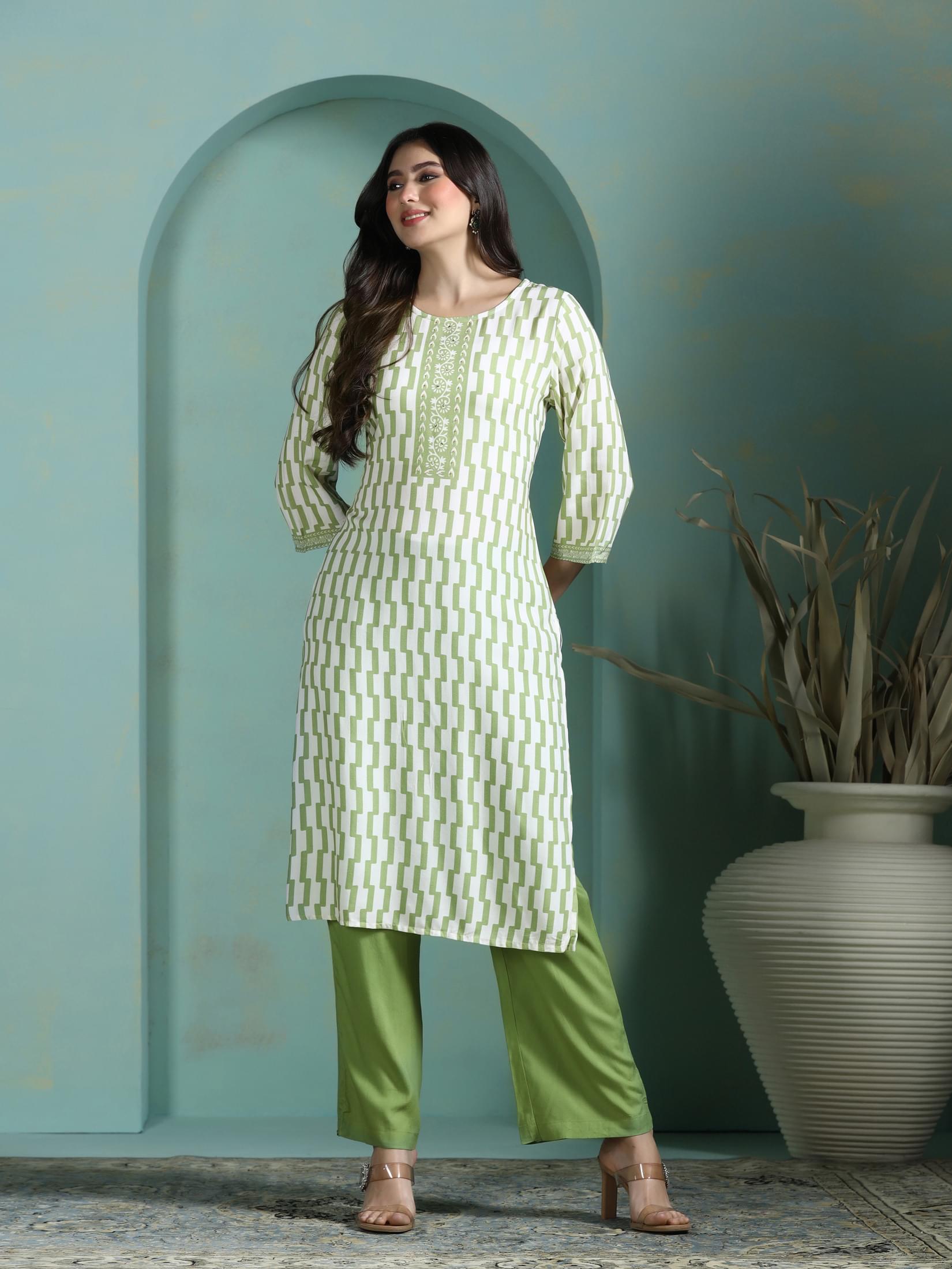 Women Liva Green Printed Kurta Comfort Pant Dupatta.