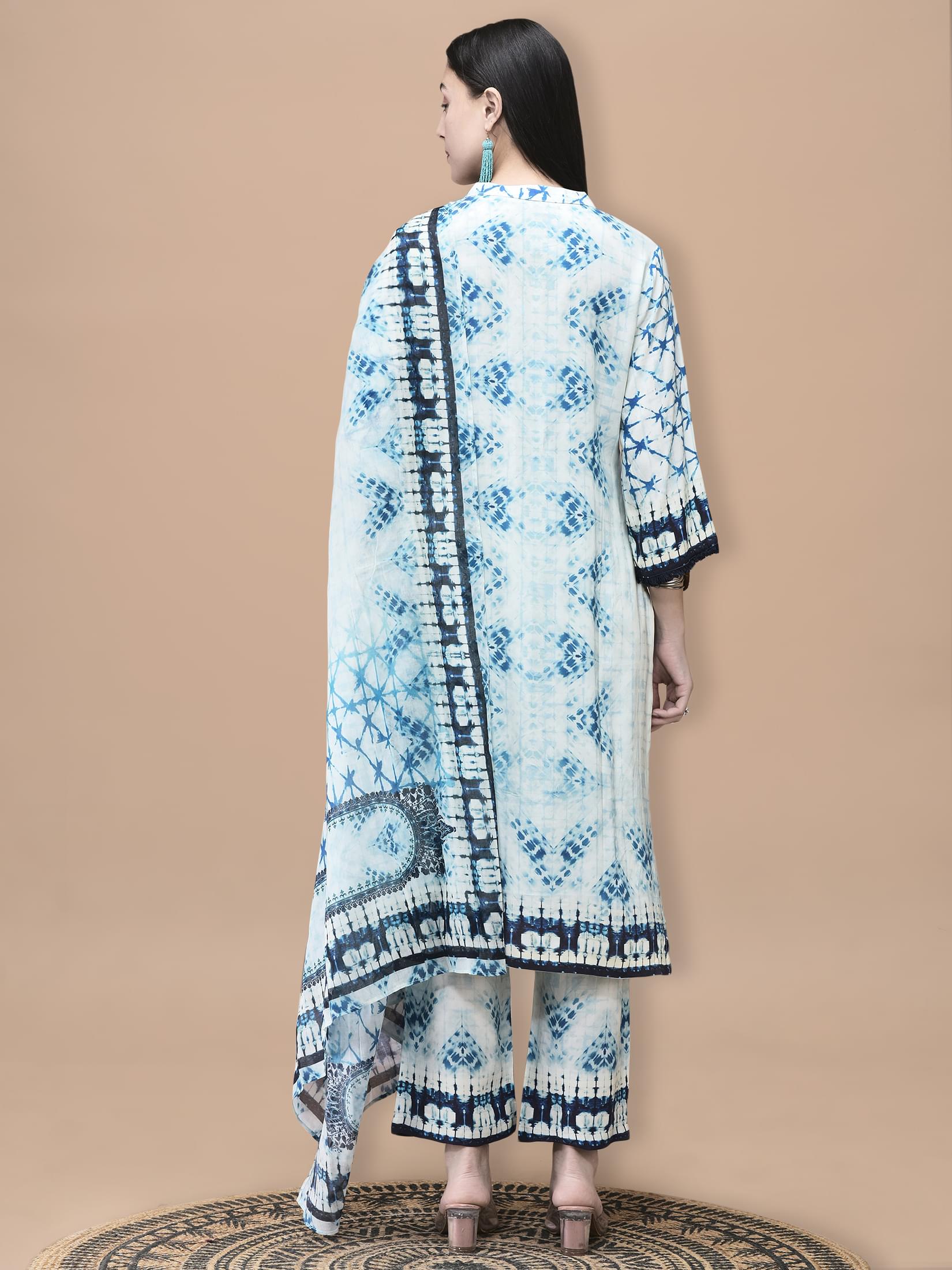 20681_WHITEBLUE-back