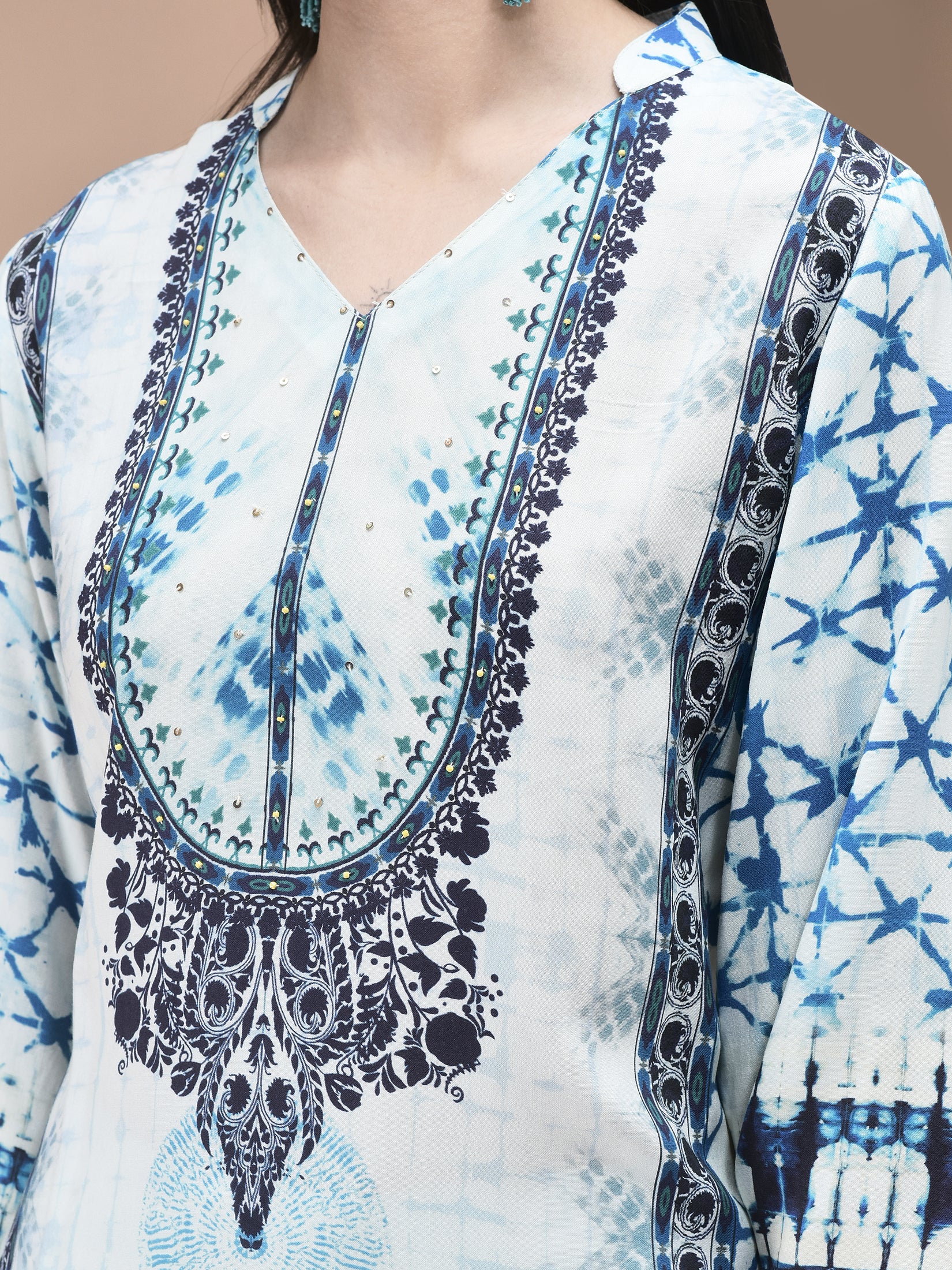 20681_WHITEBLUE-closer