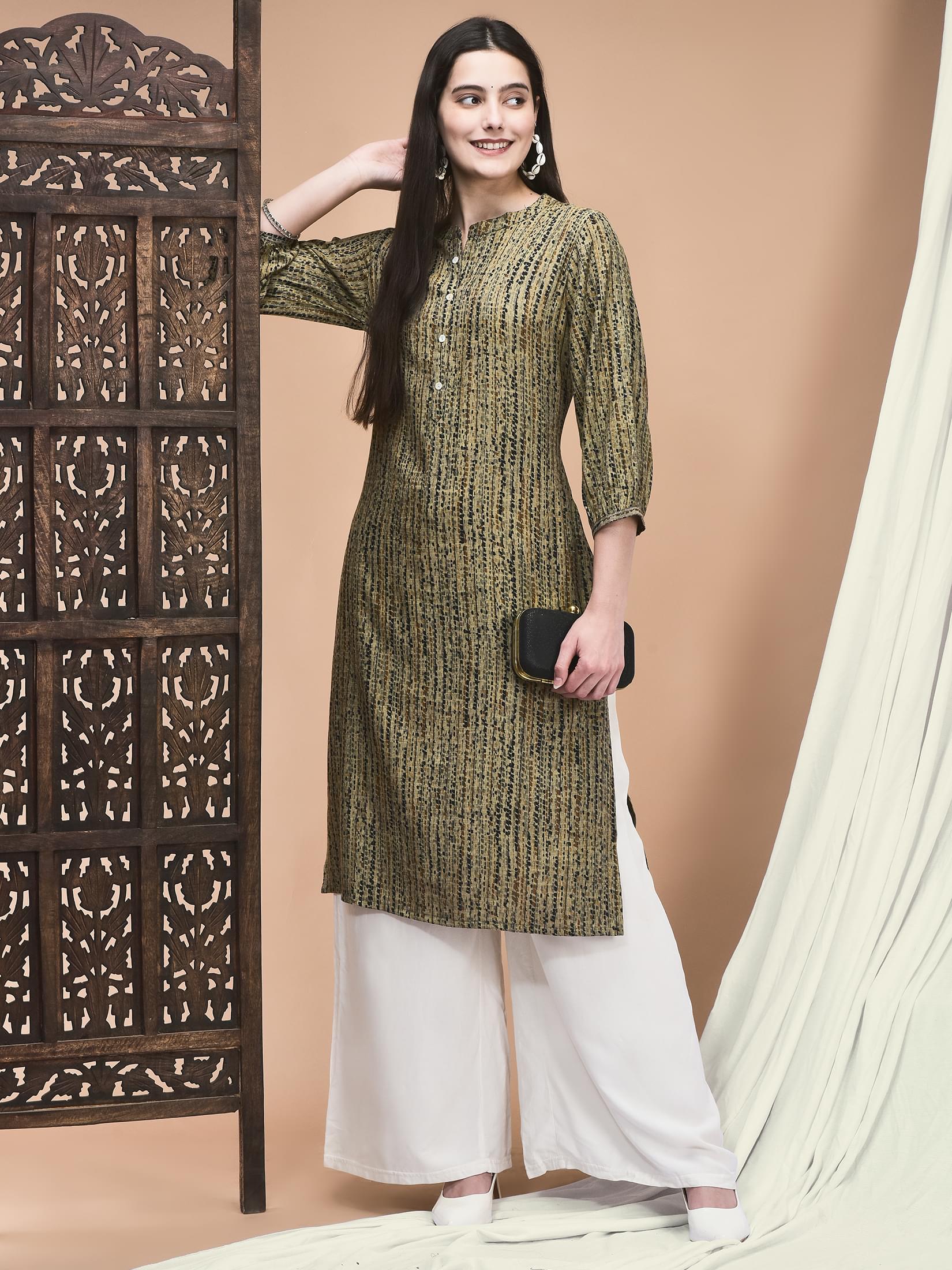 Women Liva Grey Geometric Print Kurta.