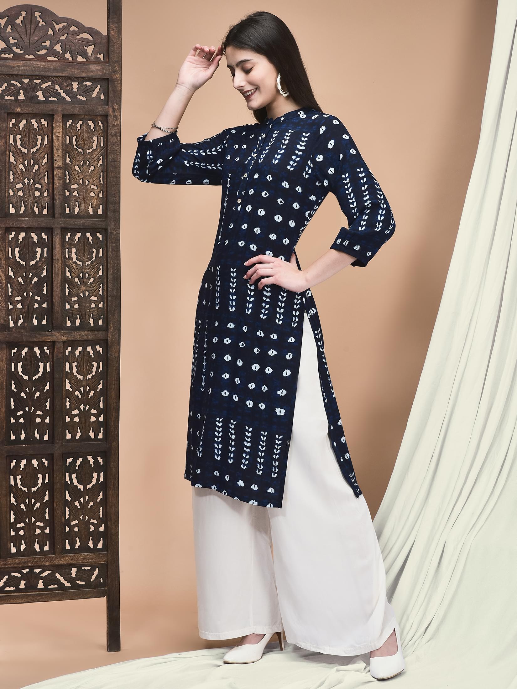Women Liva Indigo Geometric Print Kurta.