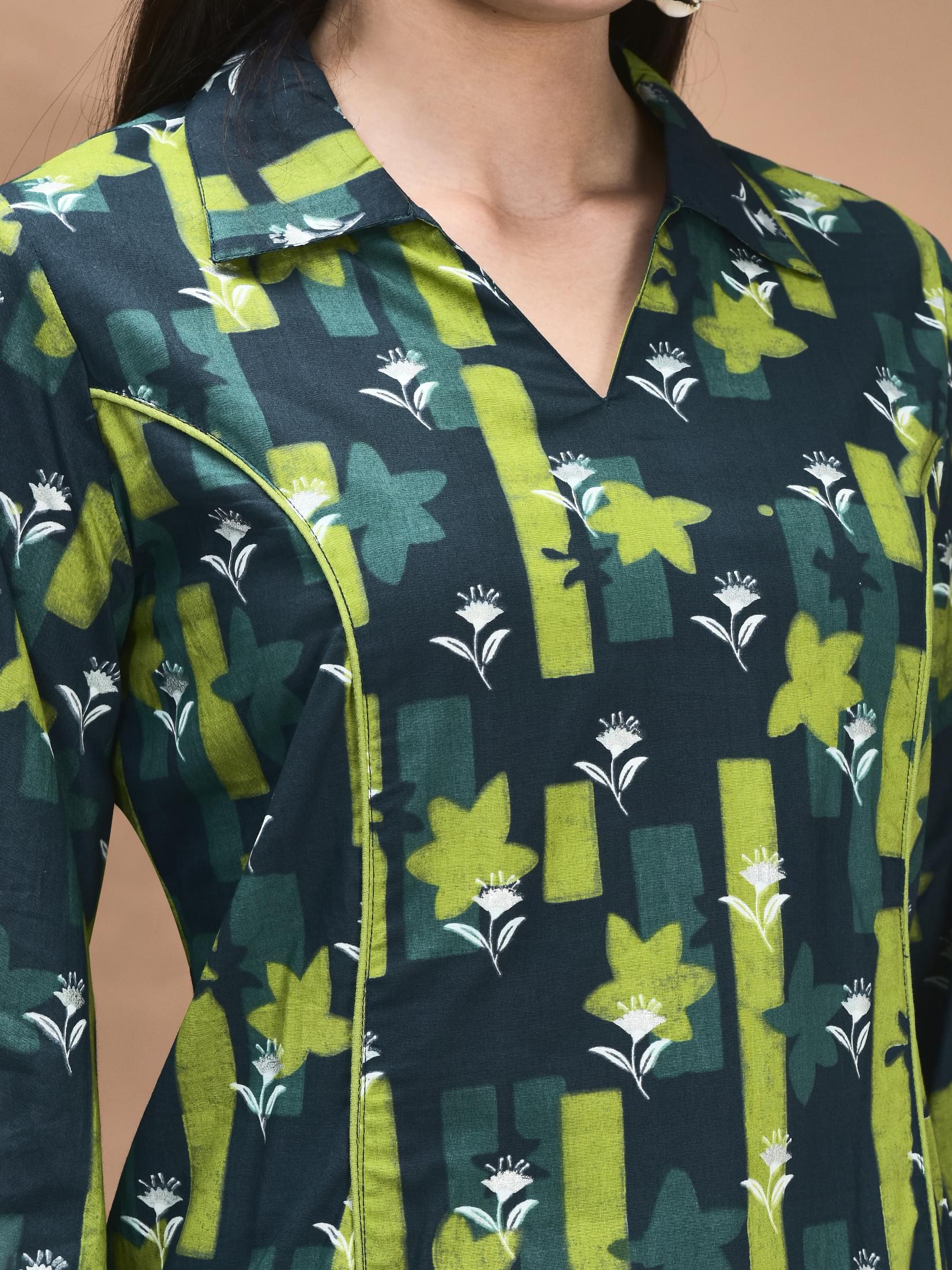 Women Cotton Green Floral Print Tunic.