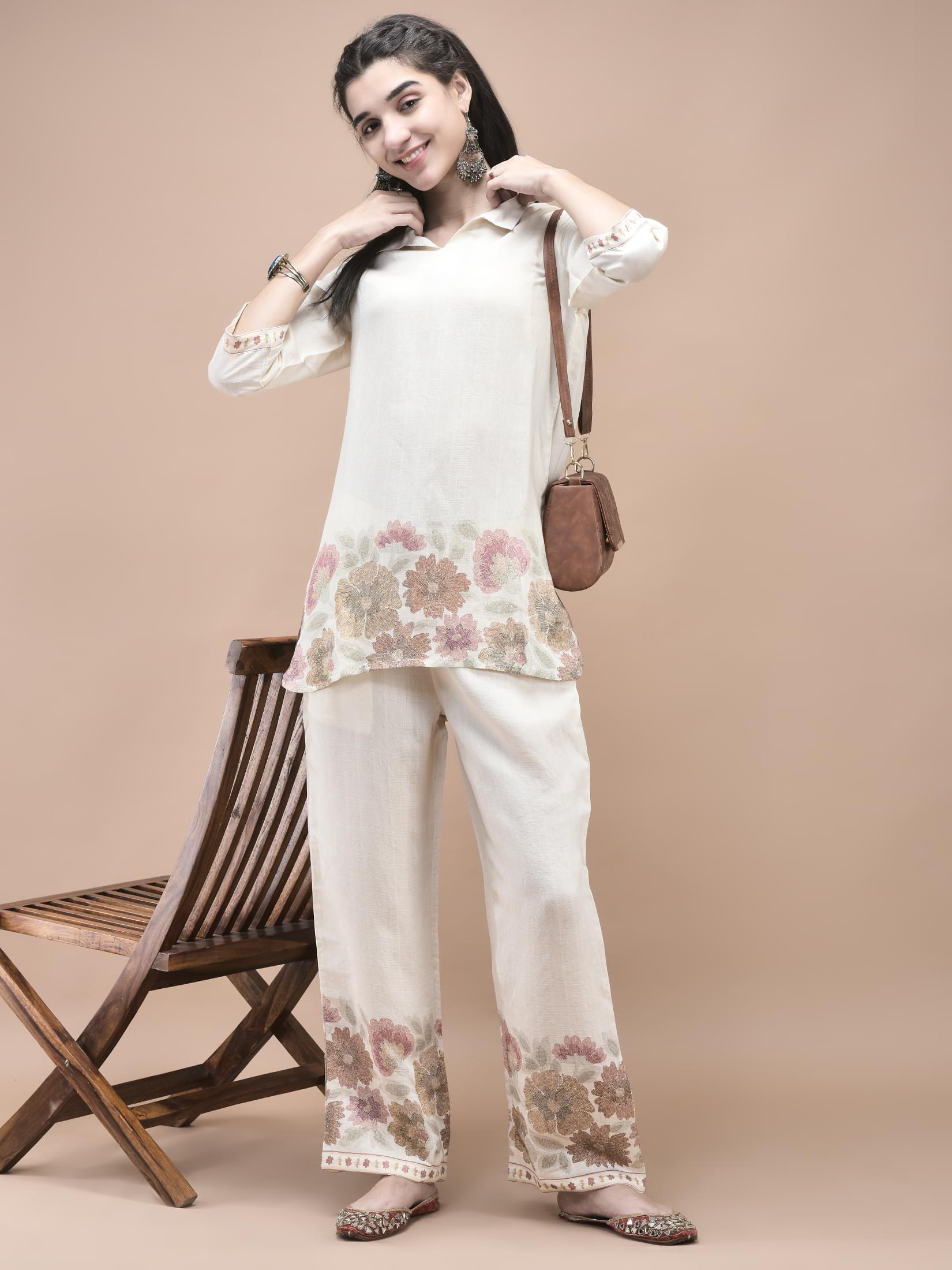 Women Silk Blend Off White Floral Print Co-Ord Set.
