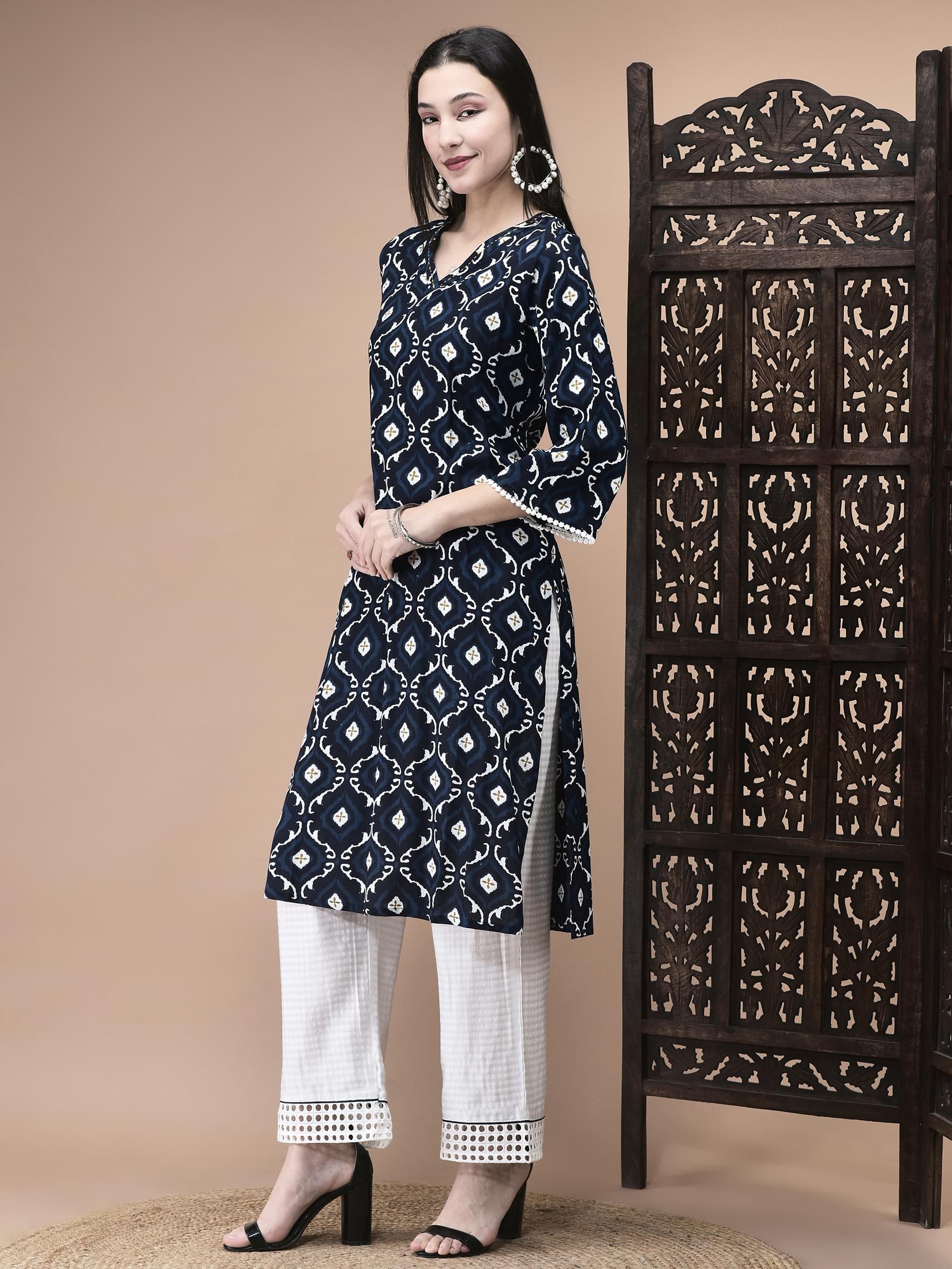 Women Liva Blue Geometric Print Kurta.
