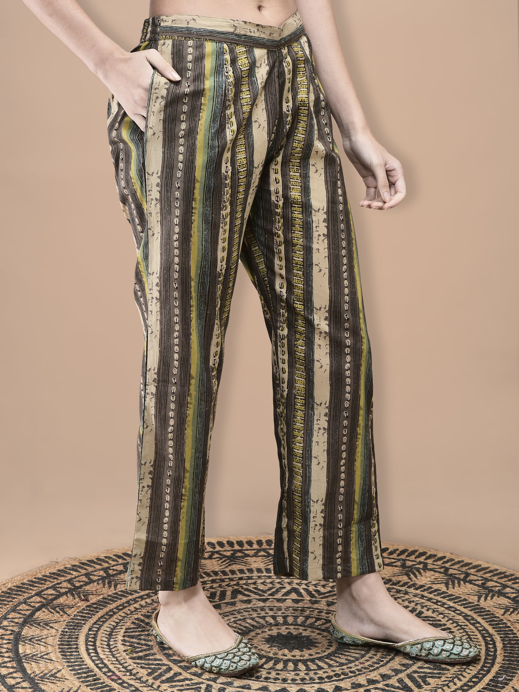 Women Cotton Olive Paisley Print Kurta Comfort Pant Dupatta