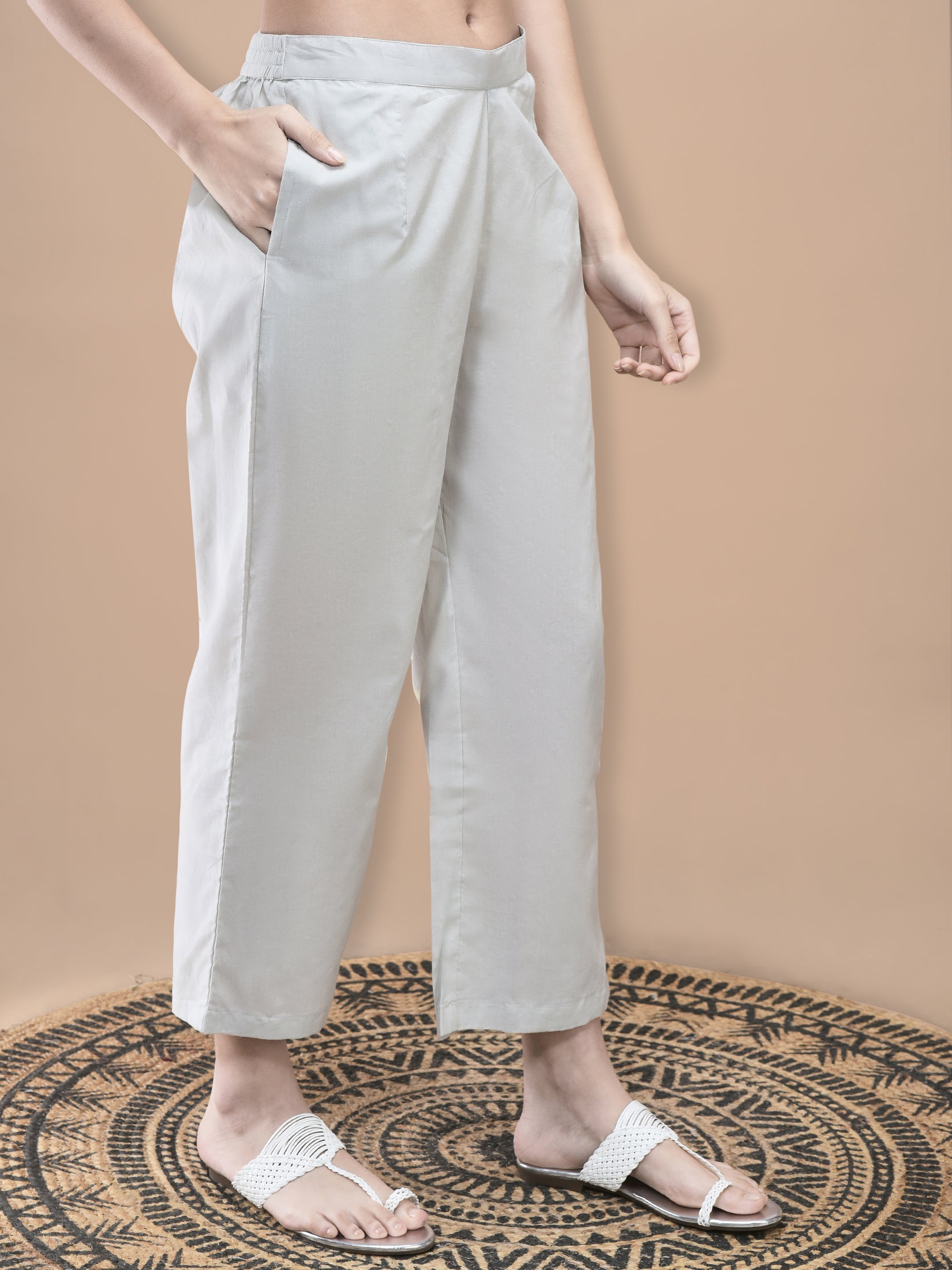 Women Cotton Grey Floral Print Kurta Comfort Pant Dupatta