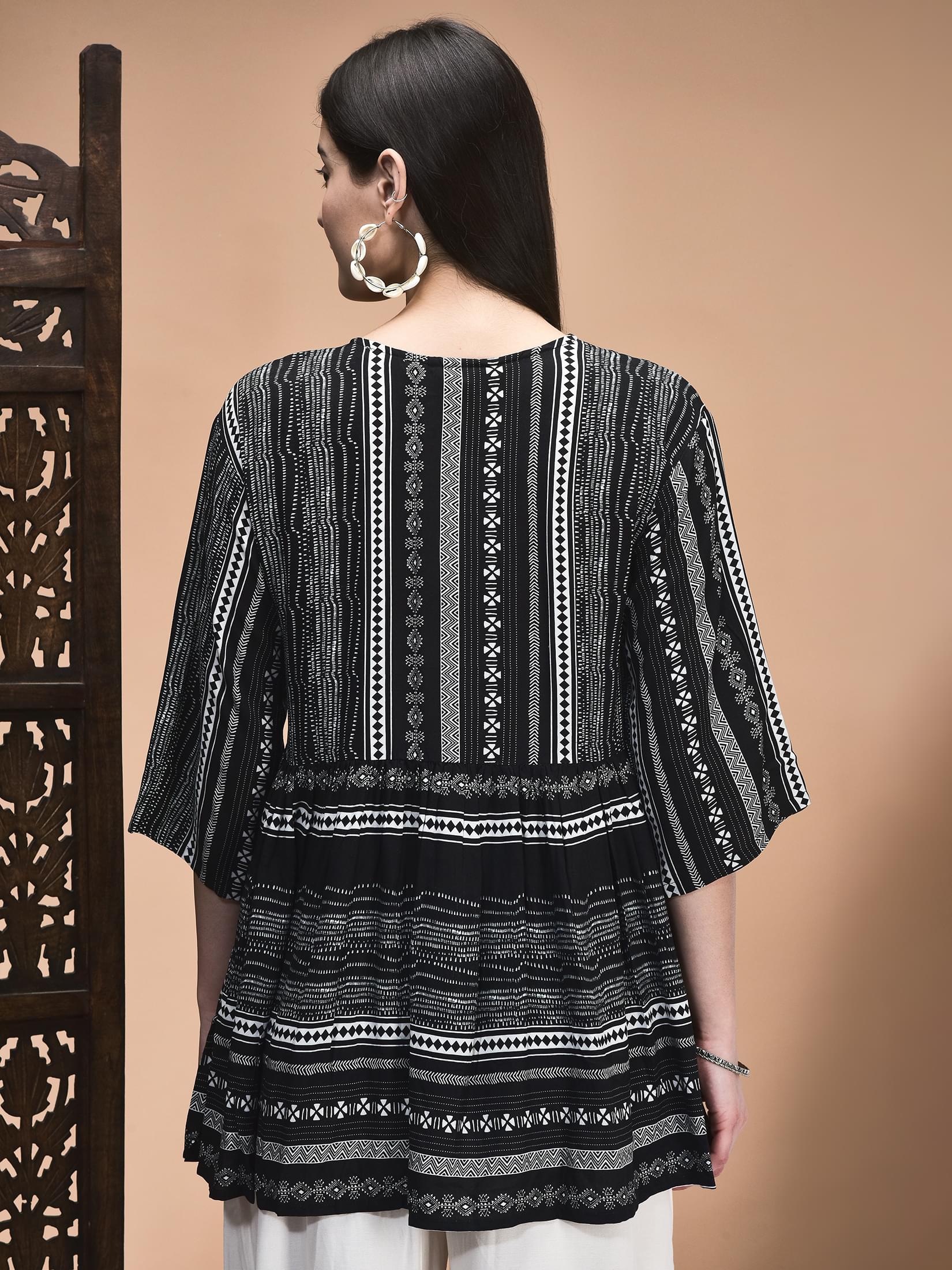 Women Liva Black Printed Tunic.
