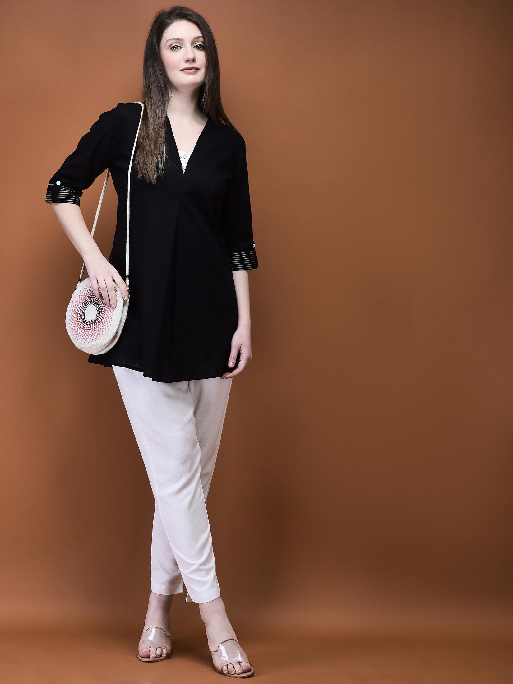 Women Linen Black Solid Tunic.