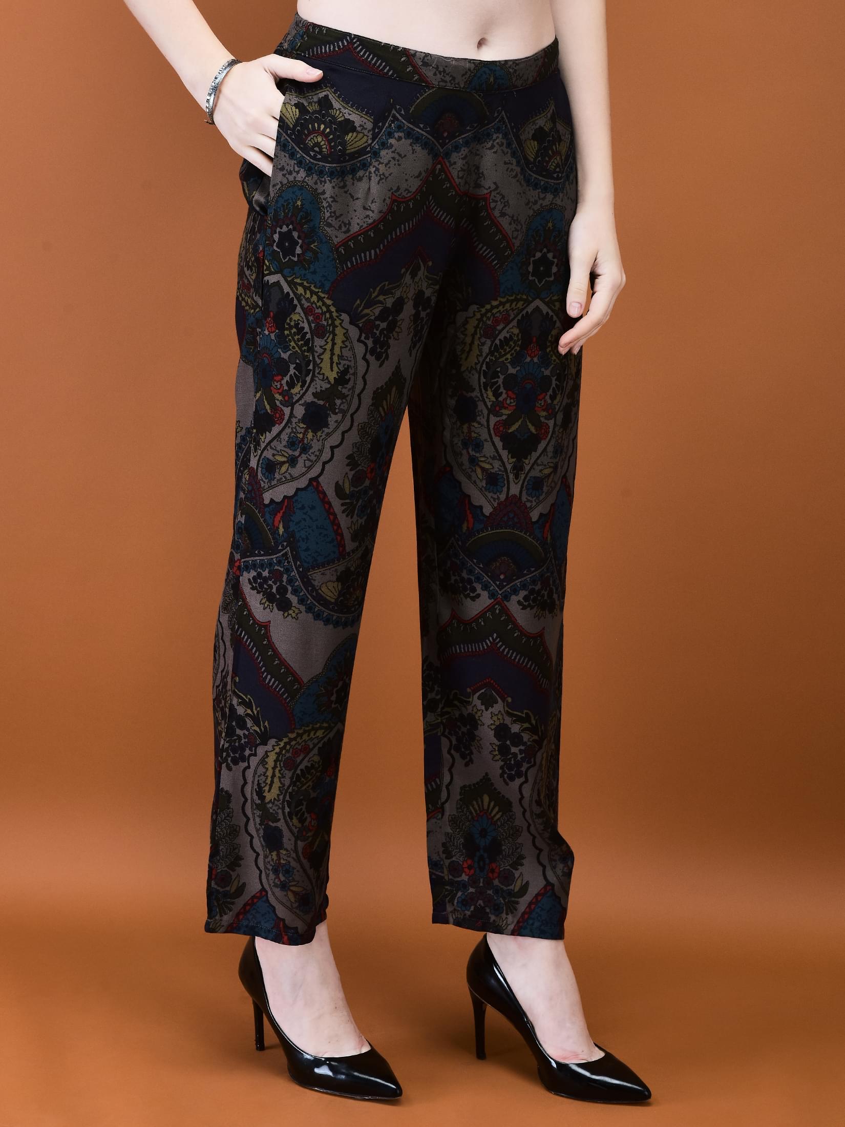 Women Liva (Rayon) Grey Floral Print Co-Ord Set.