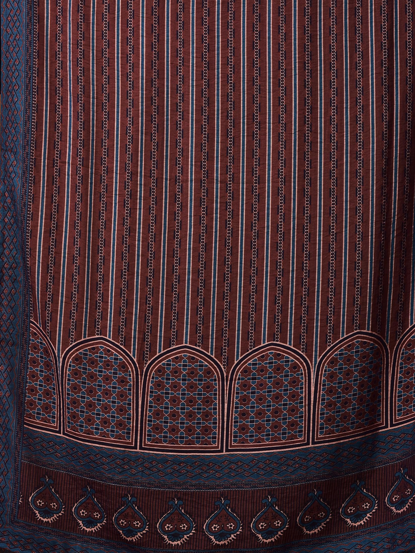 Women Muslin Burgundy Placement Print Kurta Comfort Pant Dupatta.