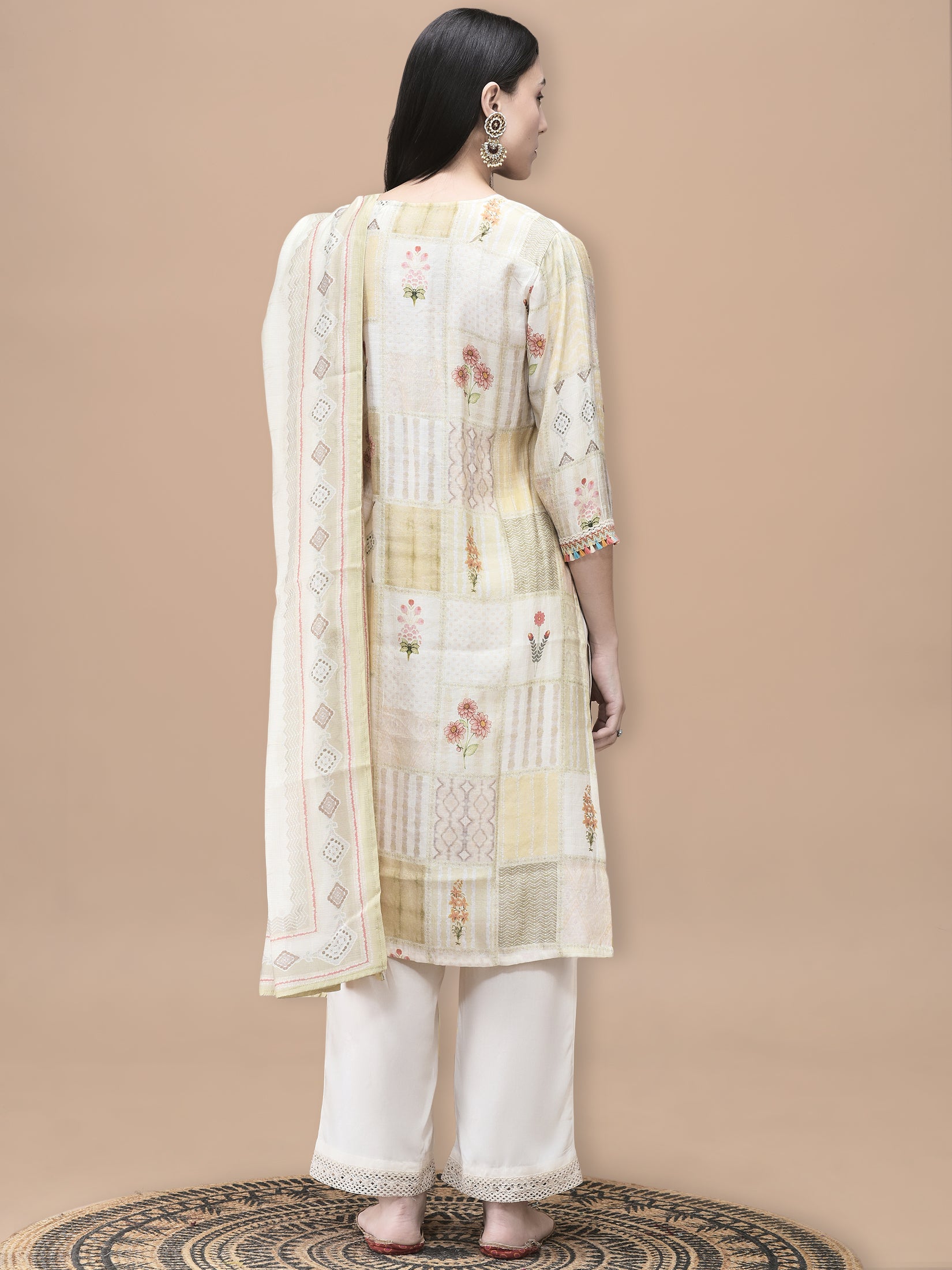Women Liva Cream Floral Print Kurta Comfort Pant Dupatta