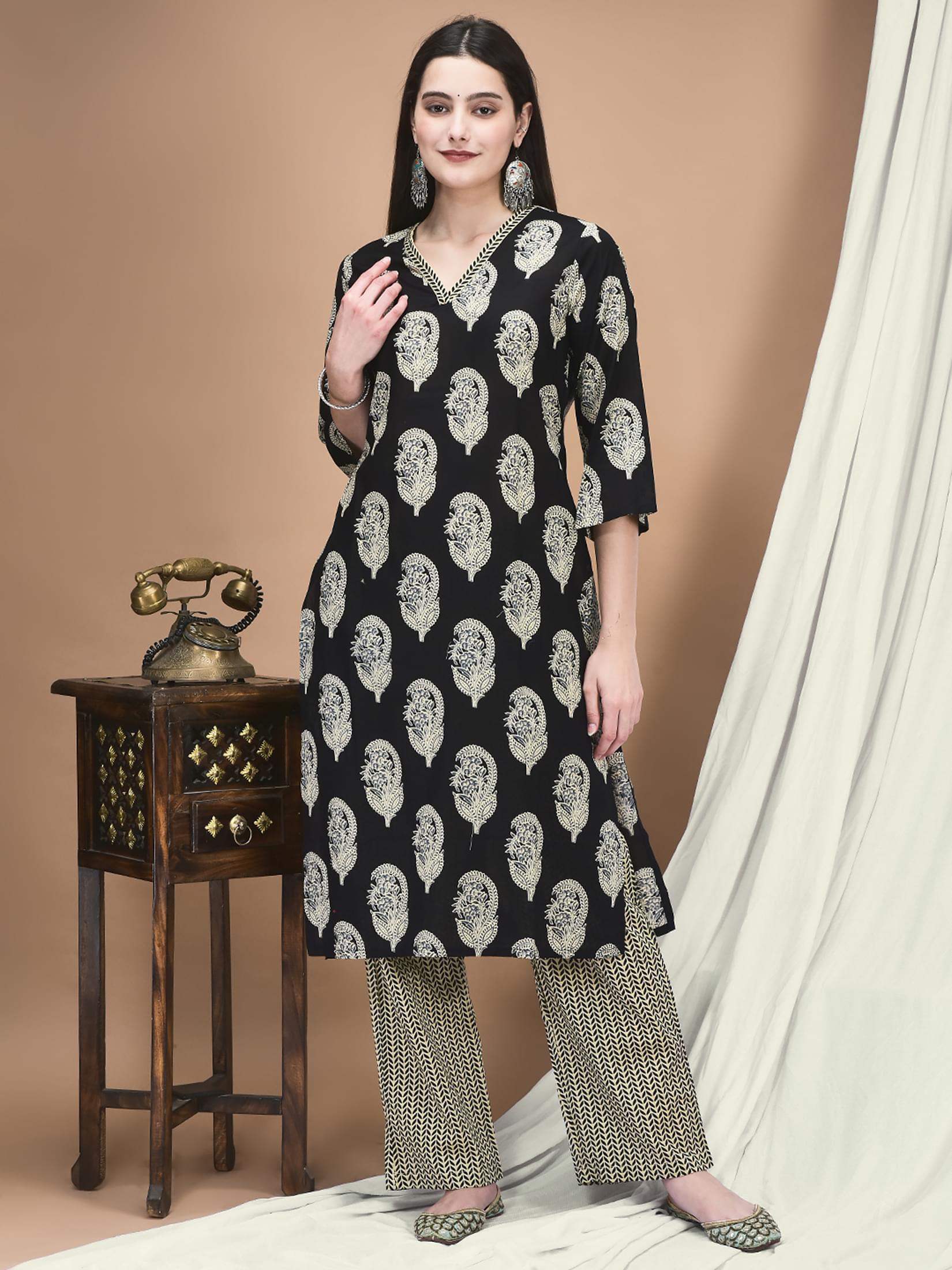 Women Cotton Black Printed Kurta Comfort Pant Dupatta.