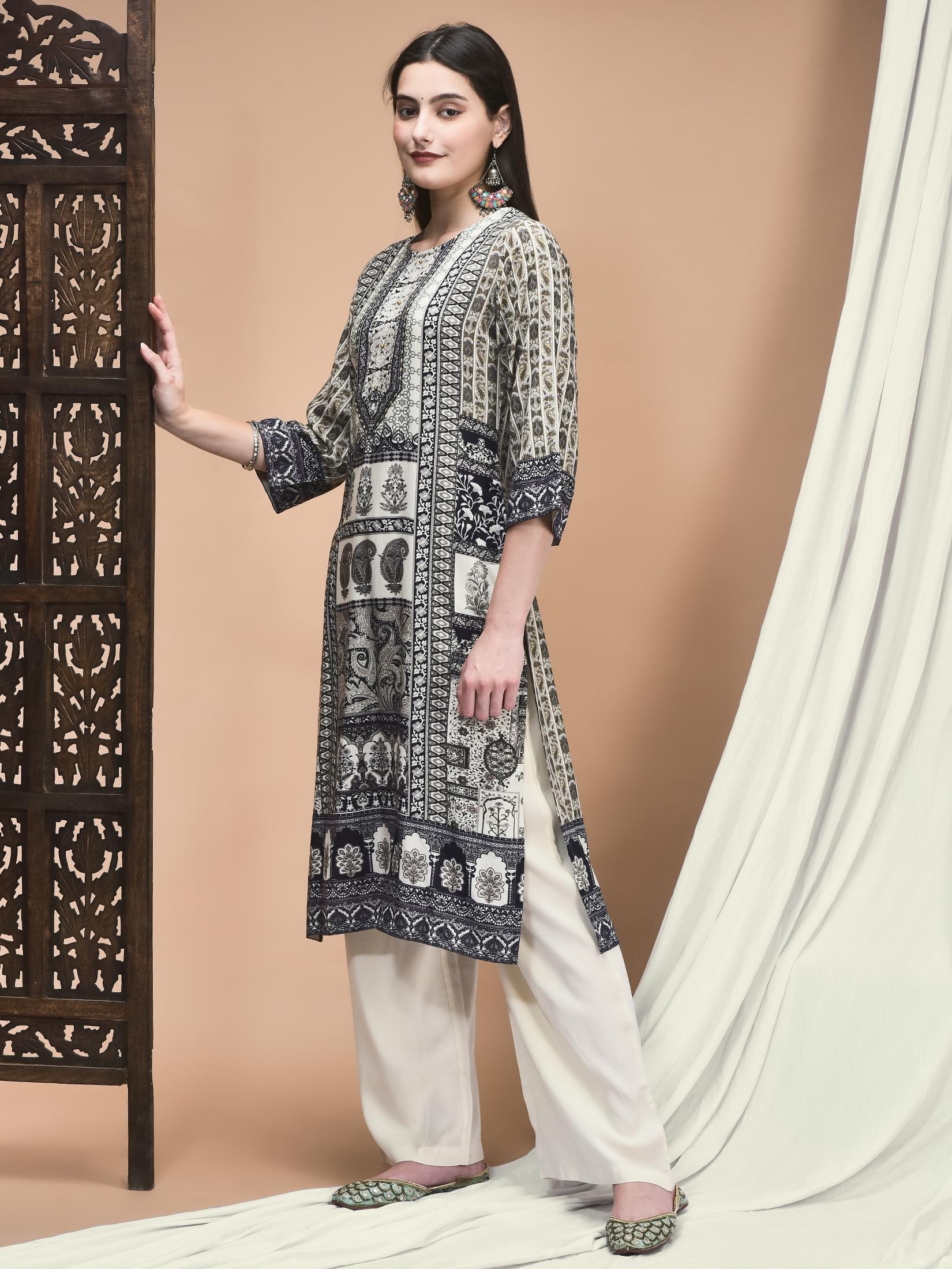 Women Liva Grey Ornamental Print Kurta With Comfort Pant.
