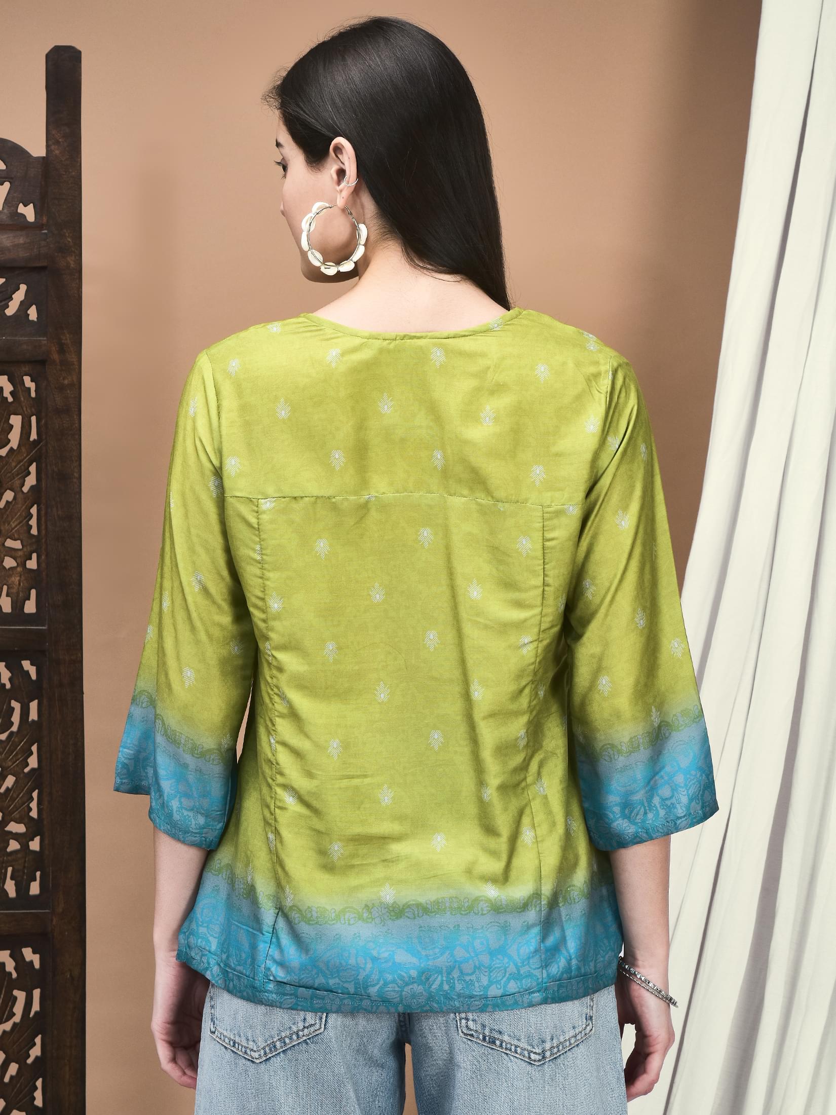 Women Poly Viscose Green Printed Tunic.