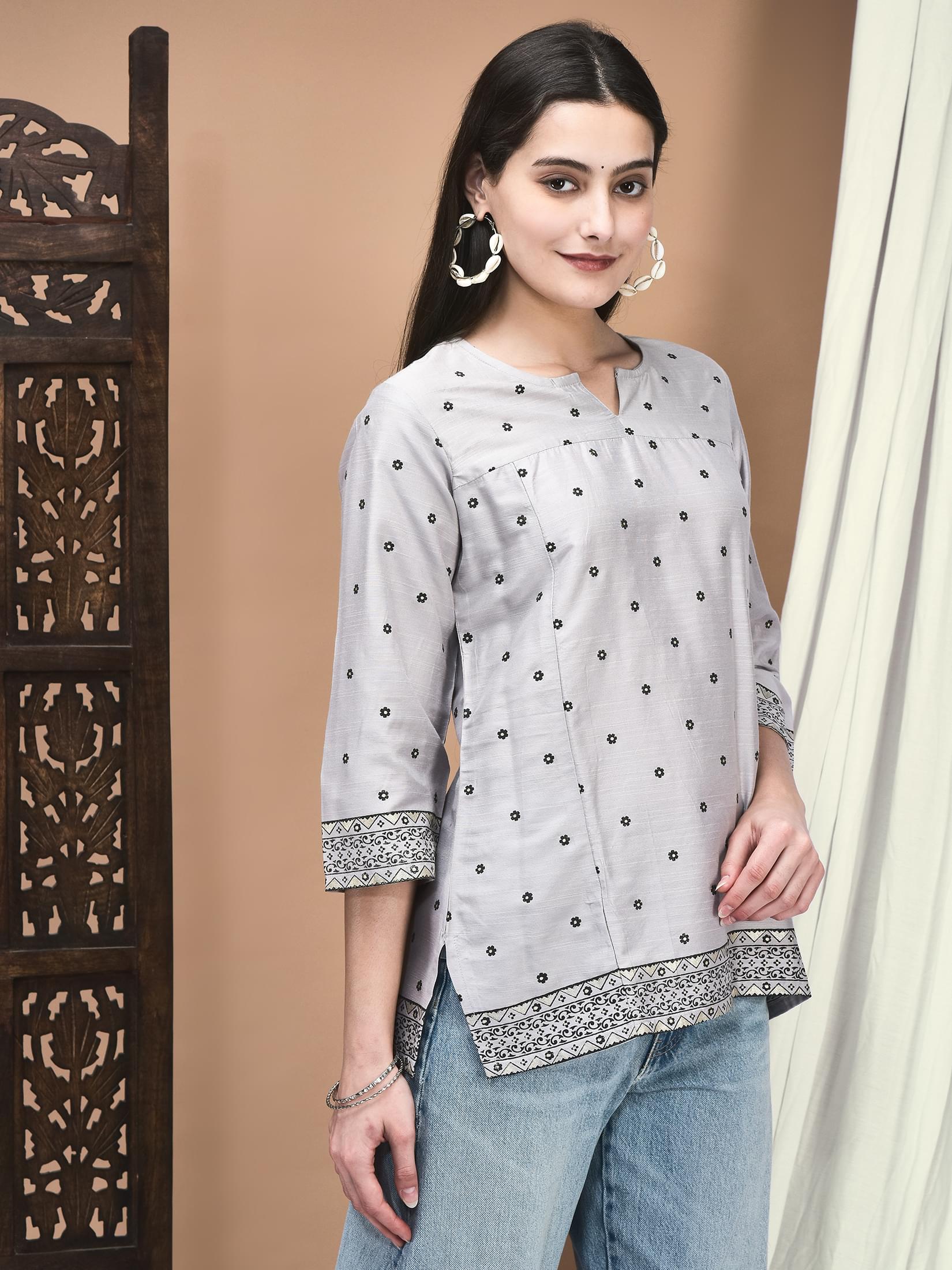 Women Silk Blend Grey Printed Tunic.