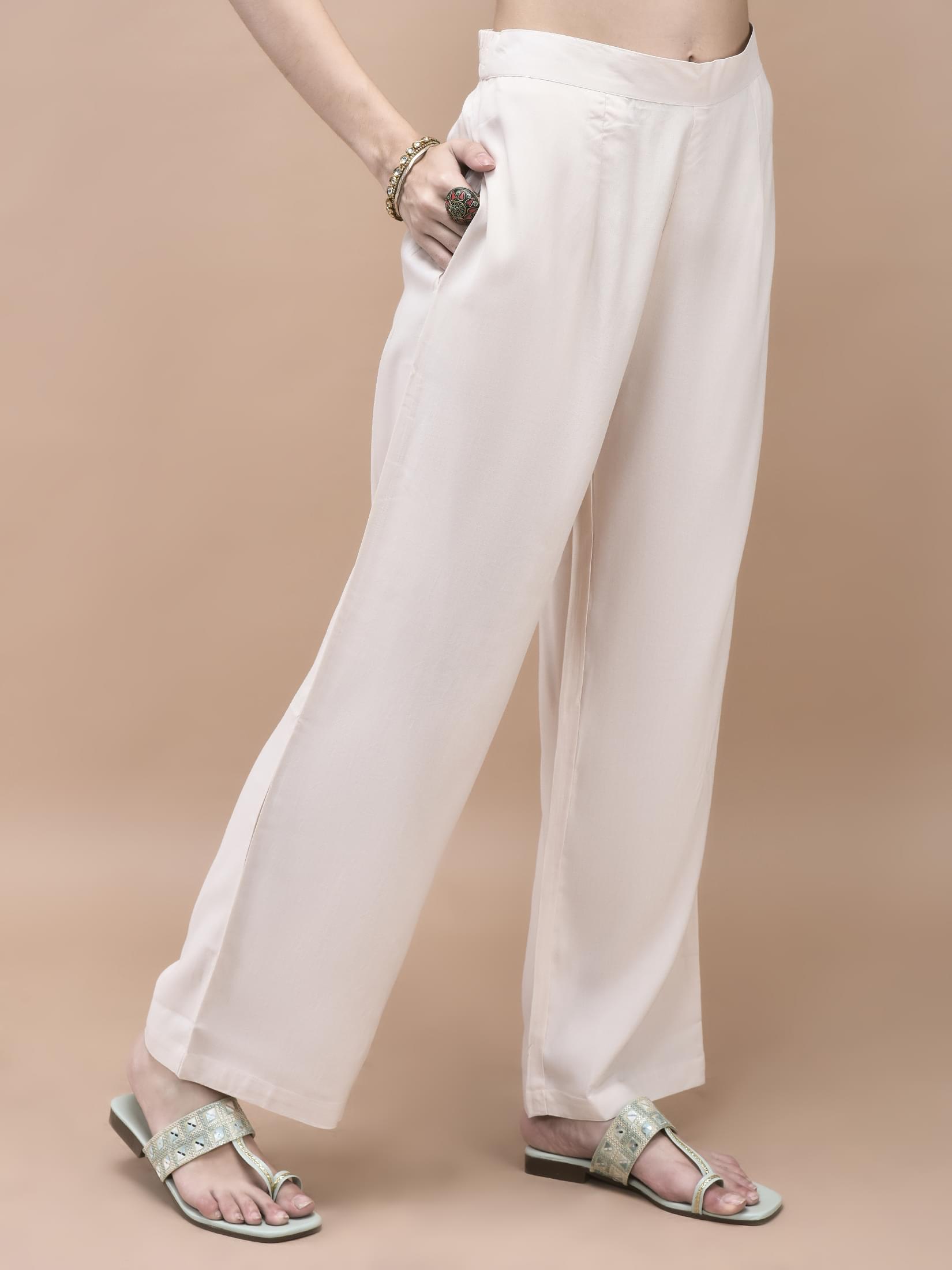 Women Linen Multicolor Calico Print Kurta Comfort Pant Dupatta.