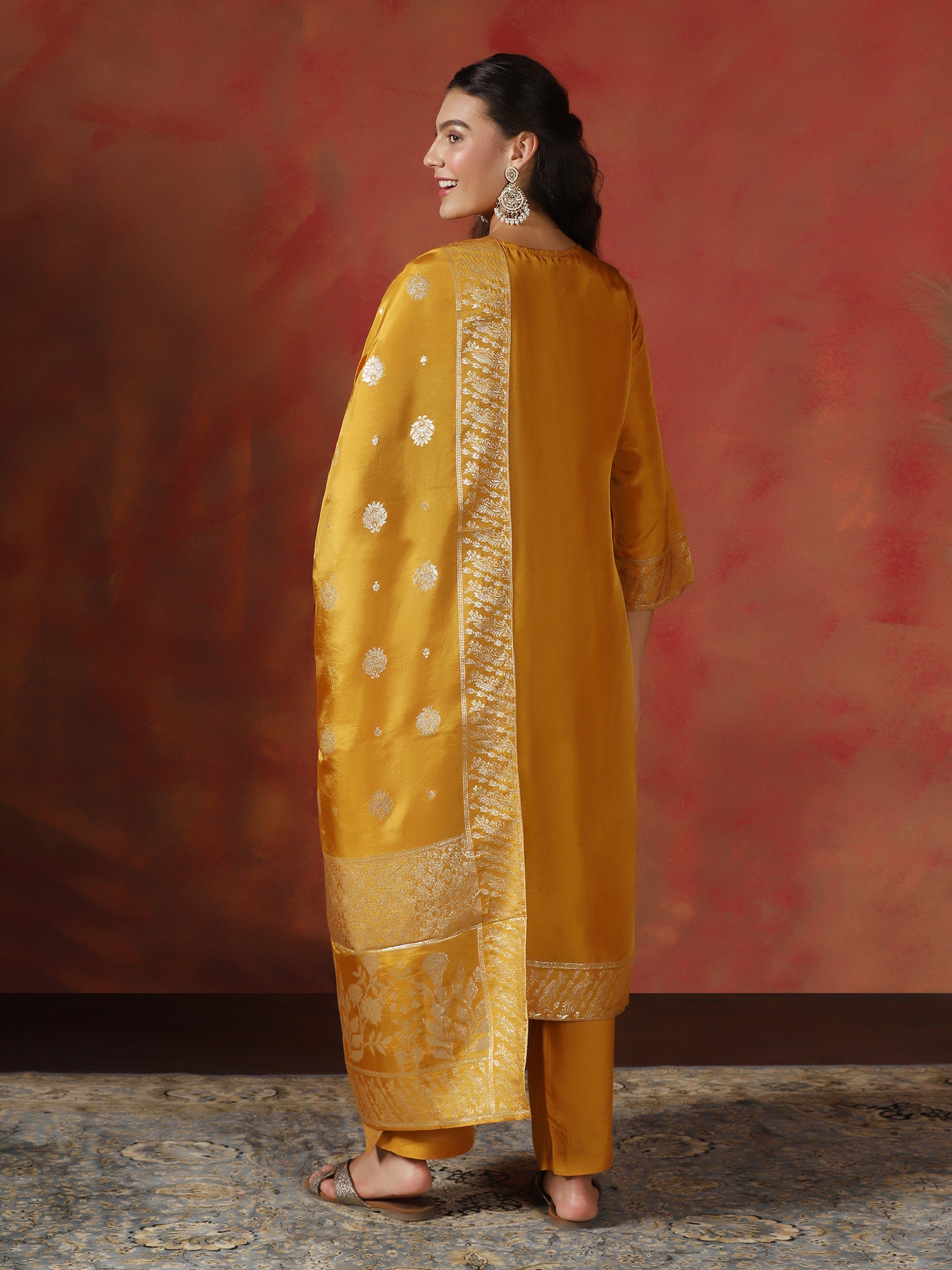 25038OCHRE_back