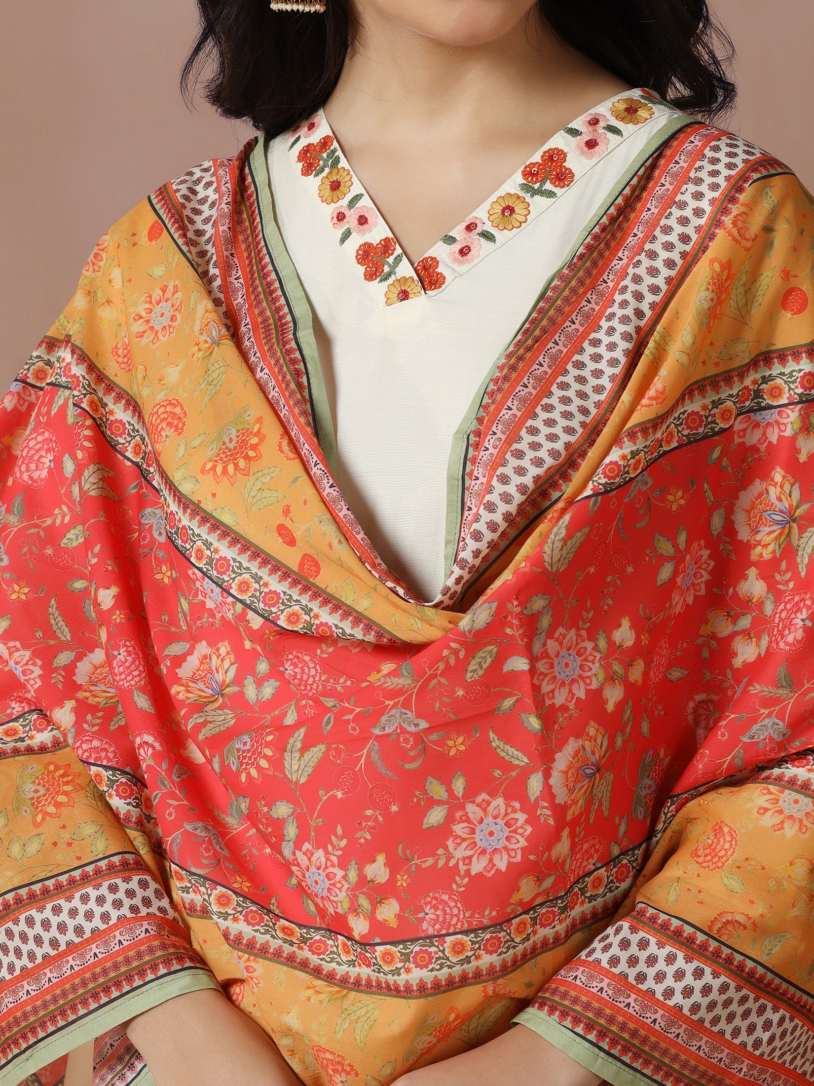 25251MPOFFWHITE_closer