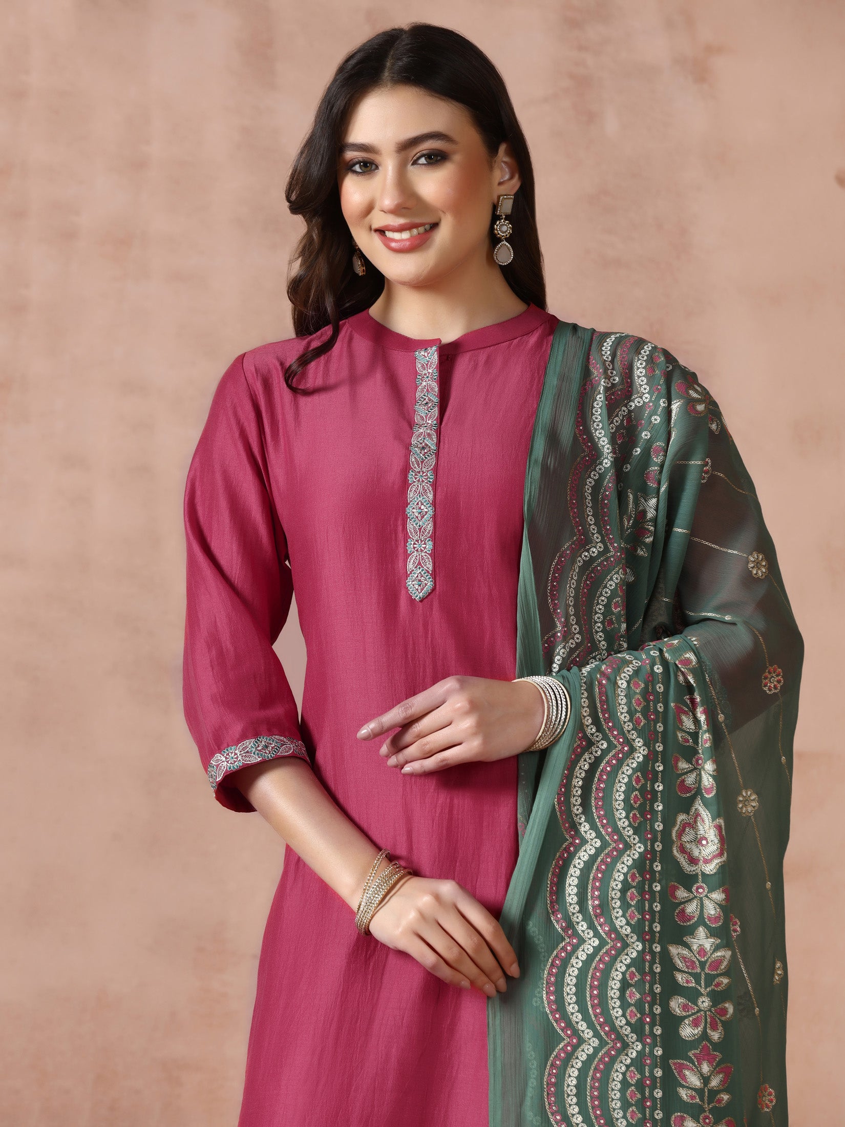 Women Liva Viscose Pink Embroidered Kurta Comfort Pant Dupatta