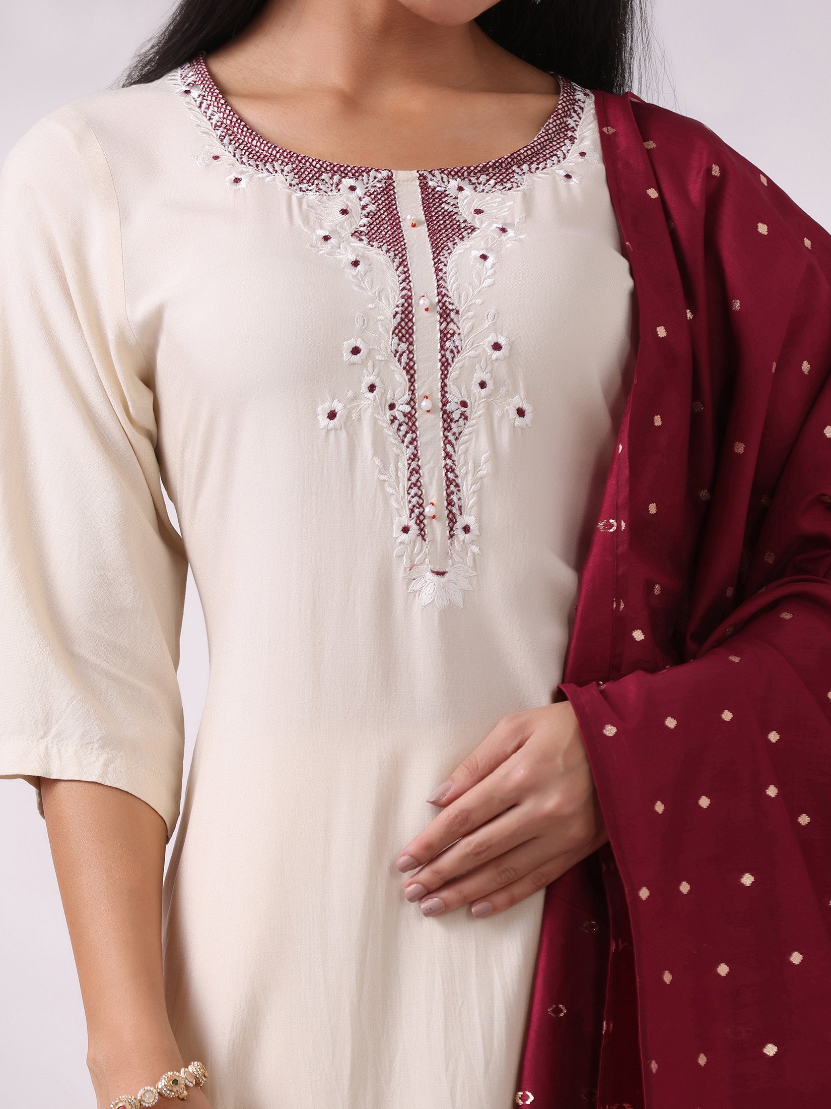 Women Liva Off White Embroidered Kurta Comfort Pant Dupatta