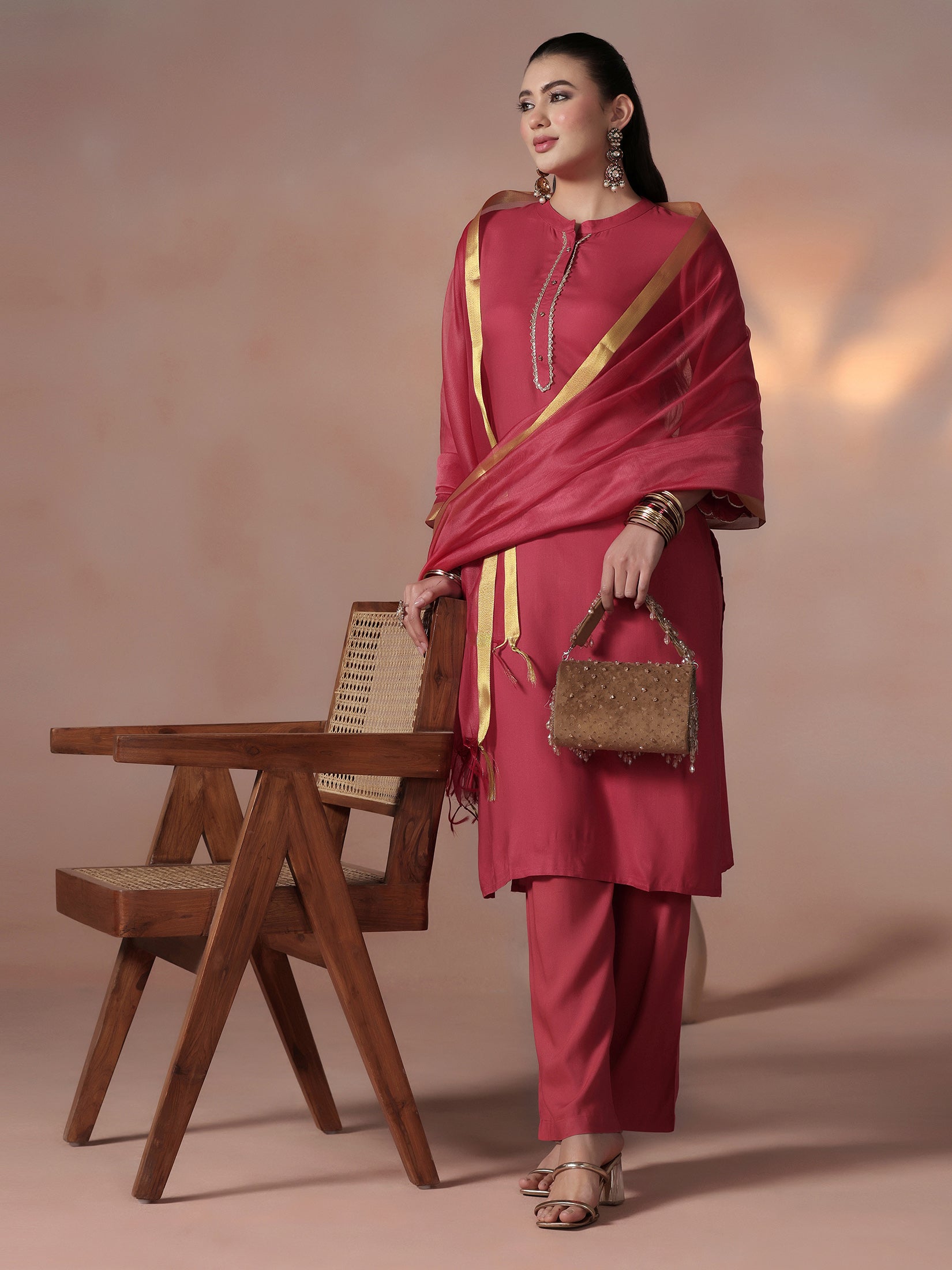 Women Liva Pink Solid Kurta Comfort Pant Dupatta