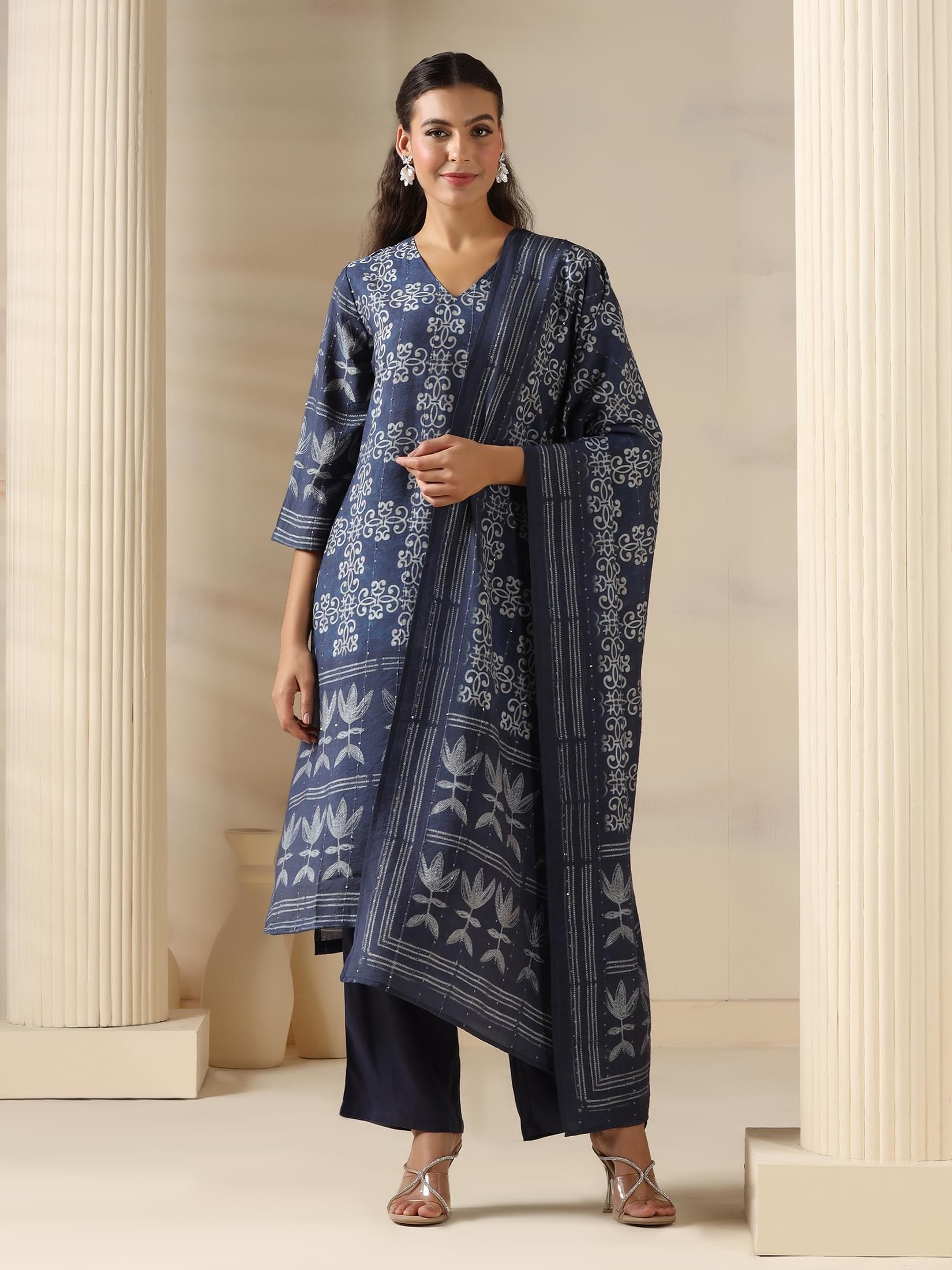 Women Chanderi Navy Blue Geometric Print Kurta Comfort Pant Dupatta.