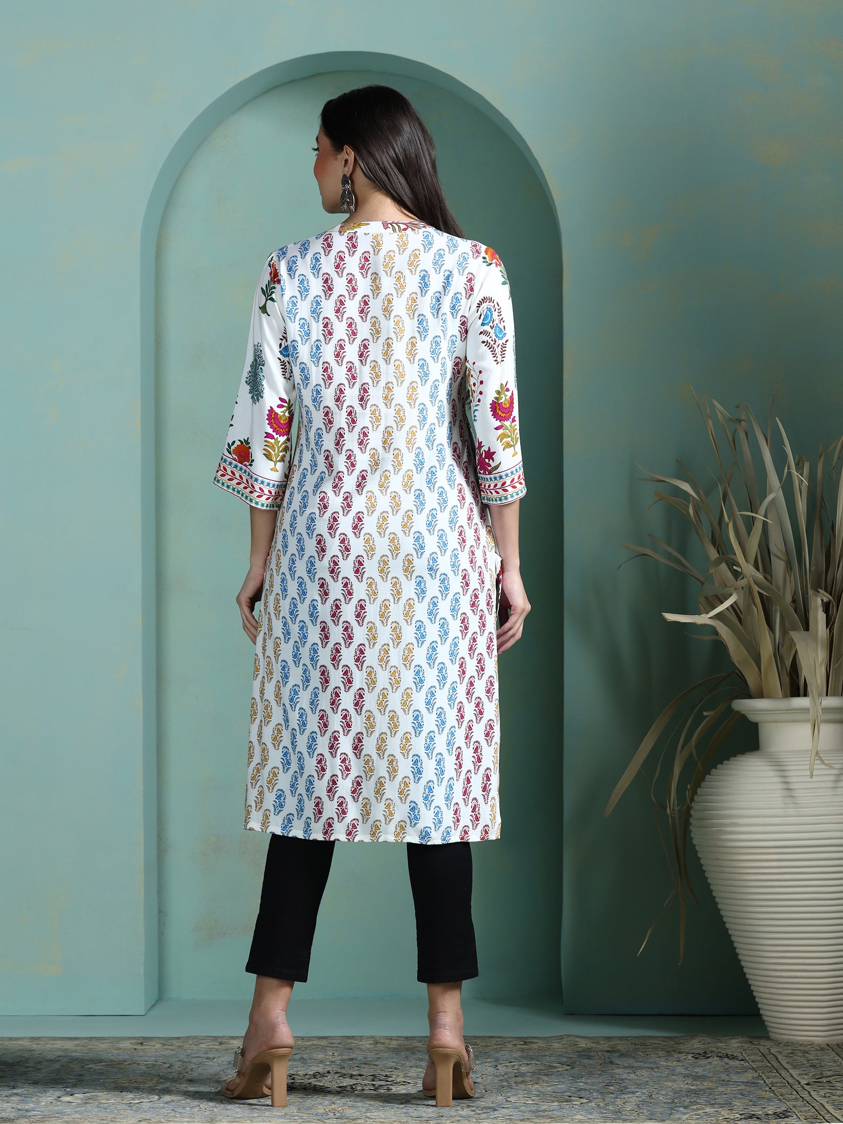 Women Liva Off White Printed Kurta