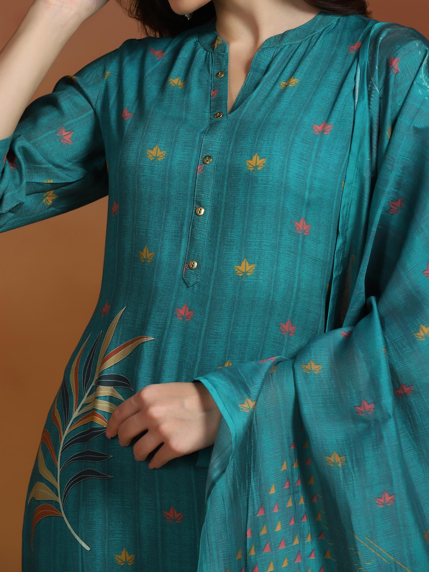 25396TEALBLUE_closer