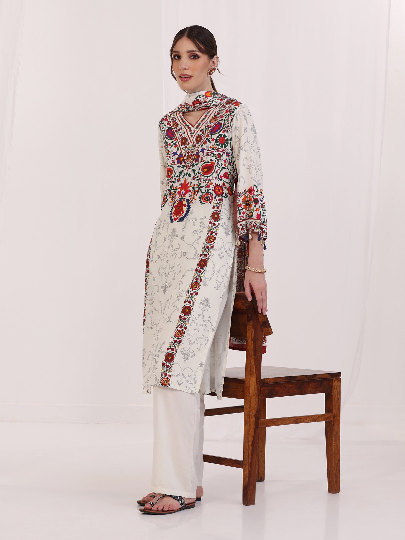 Women Liva Off White Printed Kurta Comfort Pant Dupatta