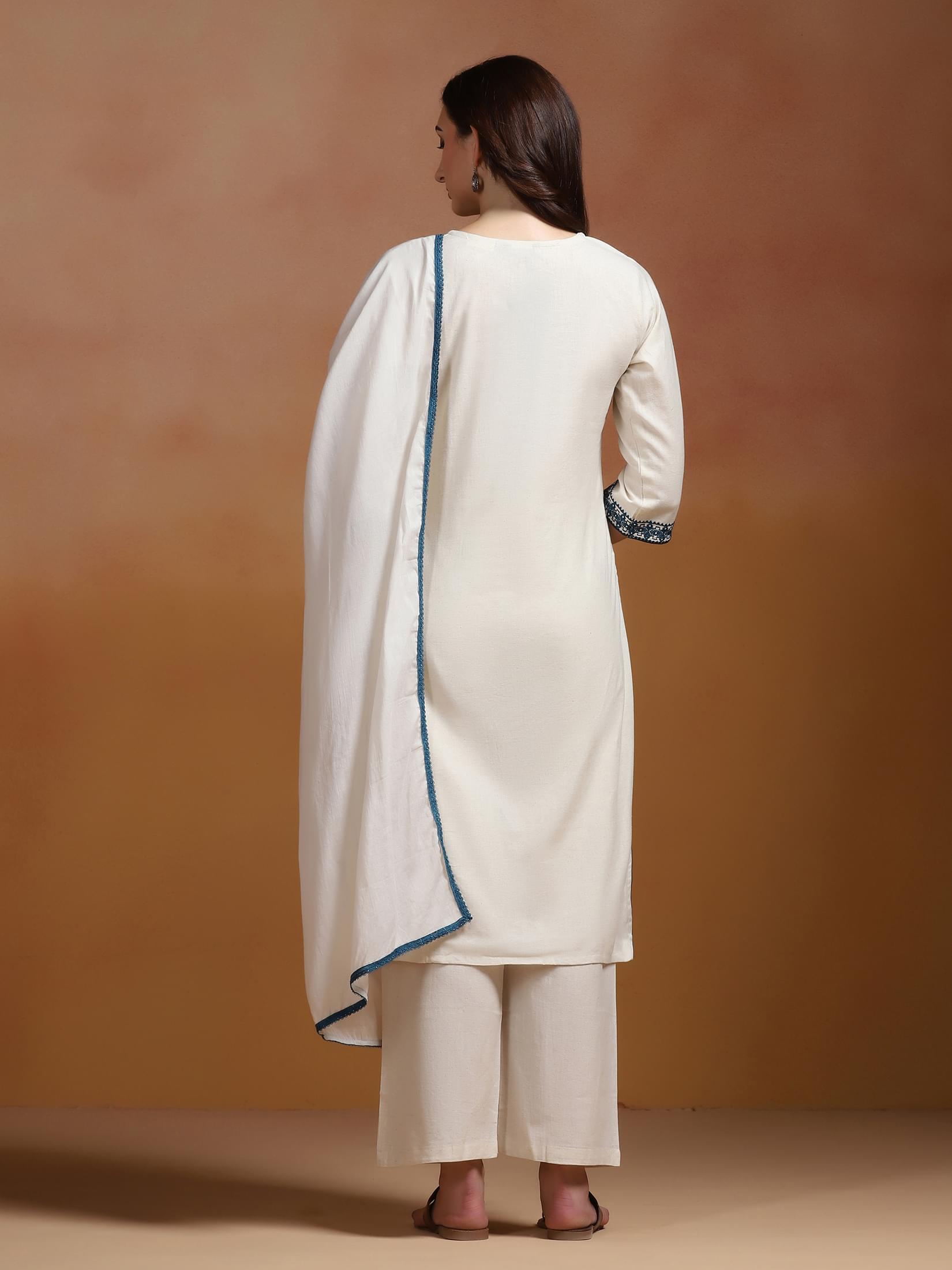 25406OFFWHITE_back