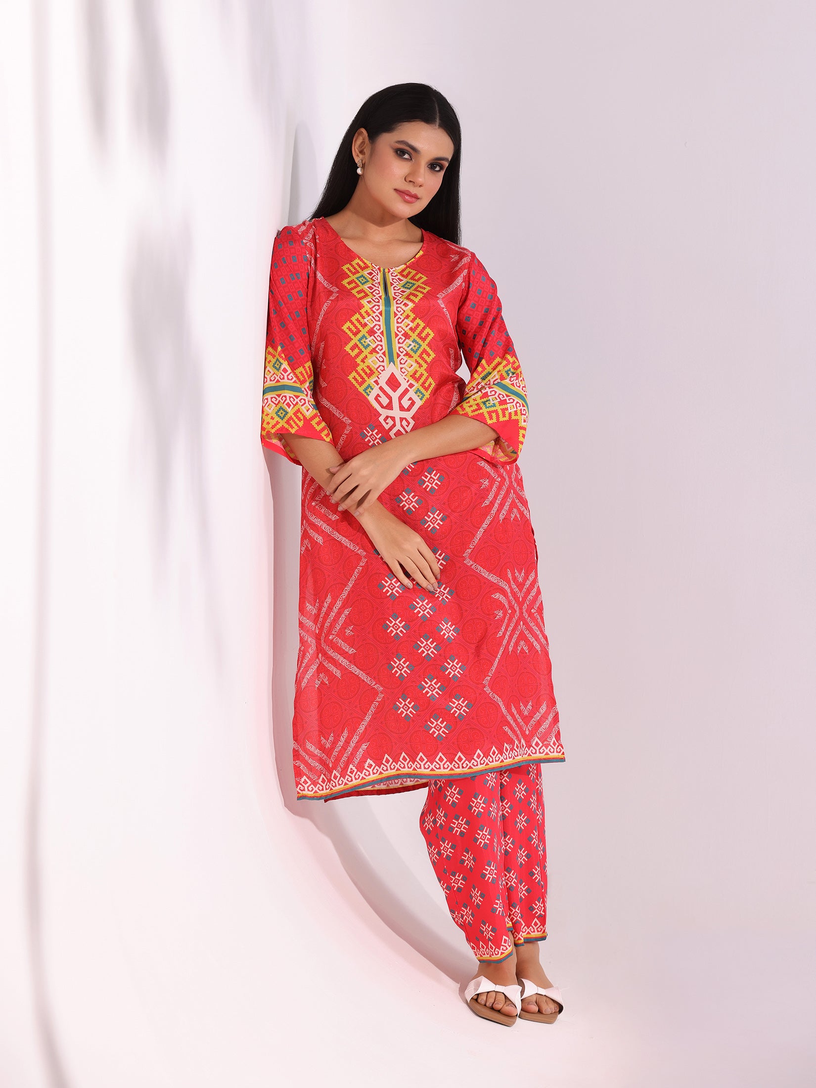 Women Muslin Pink Printed Kurta With Comfort Pant