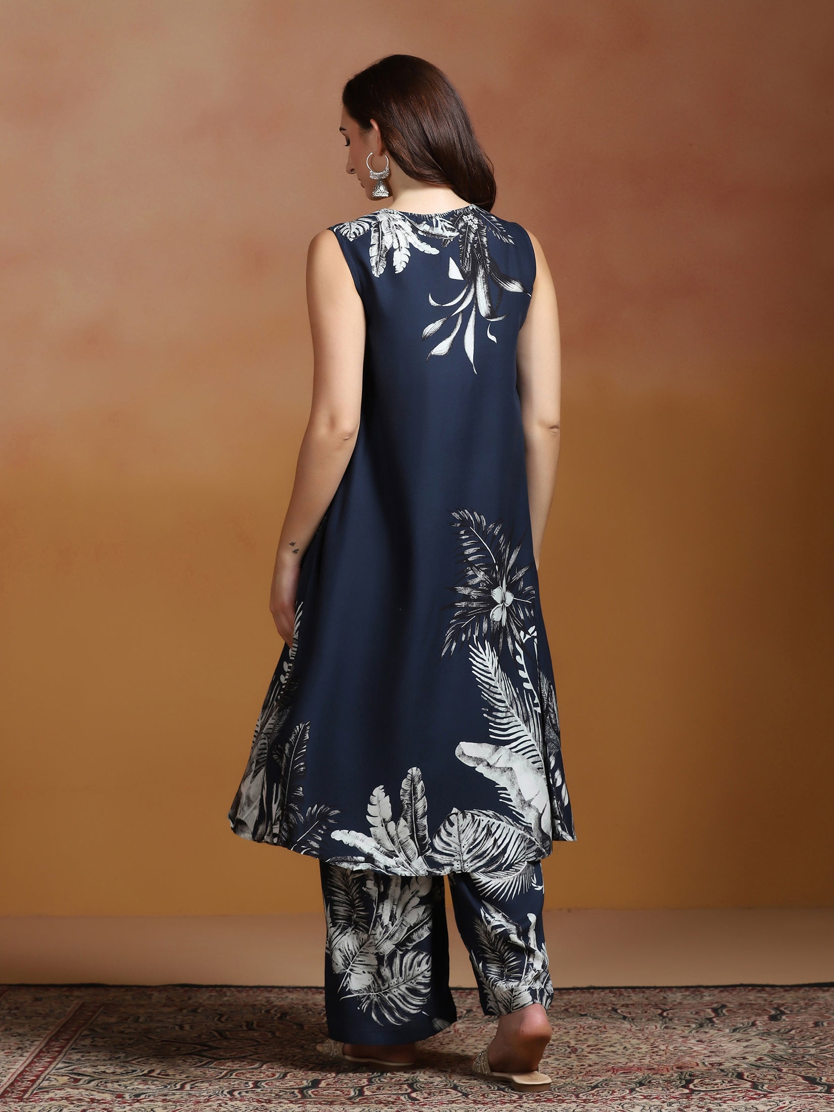 Women Liva Indigo Printed Kurta With Wide Leg Pant