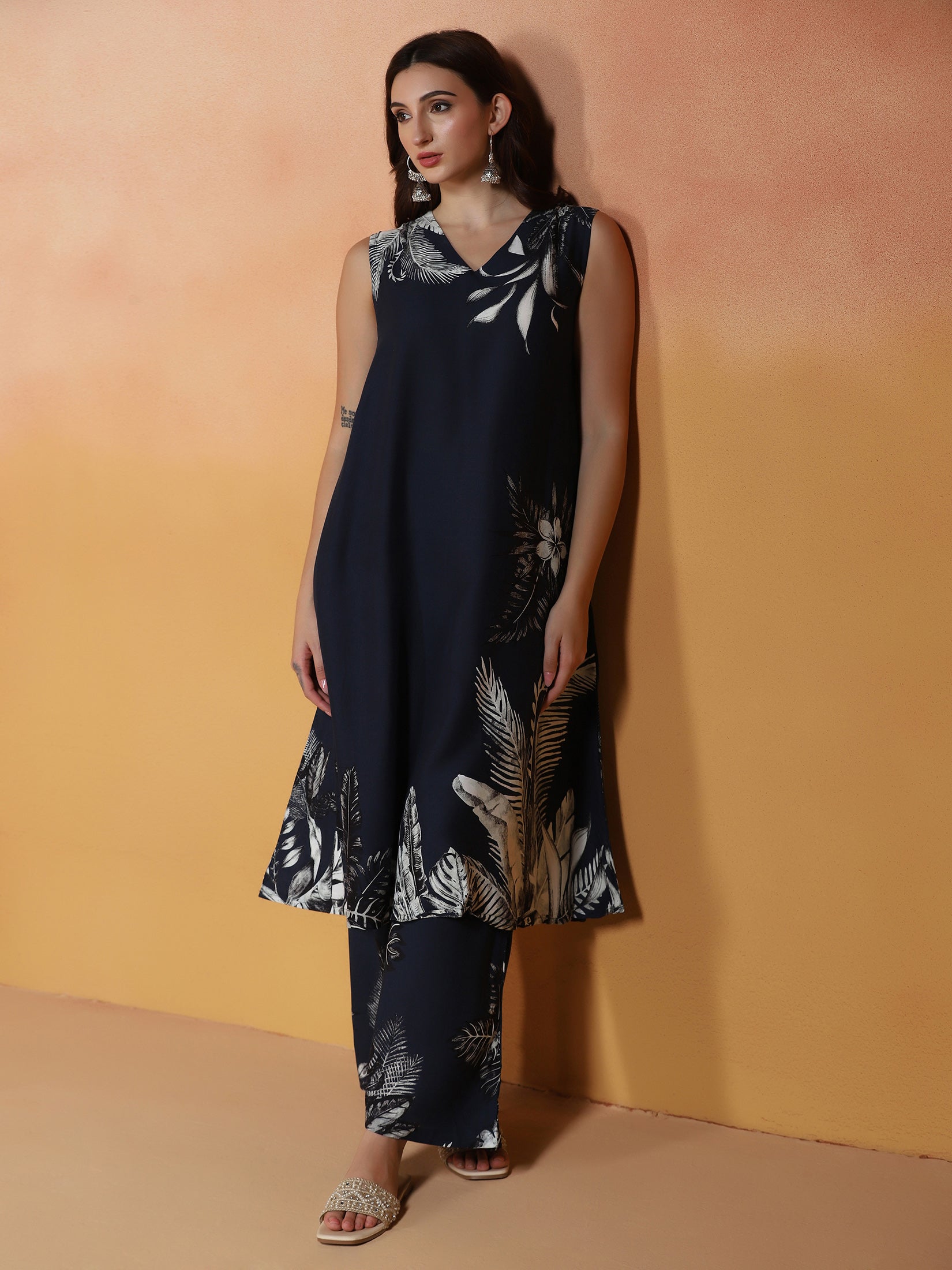 25494INDIGO_detail