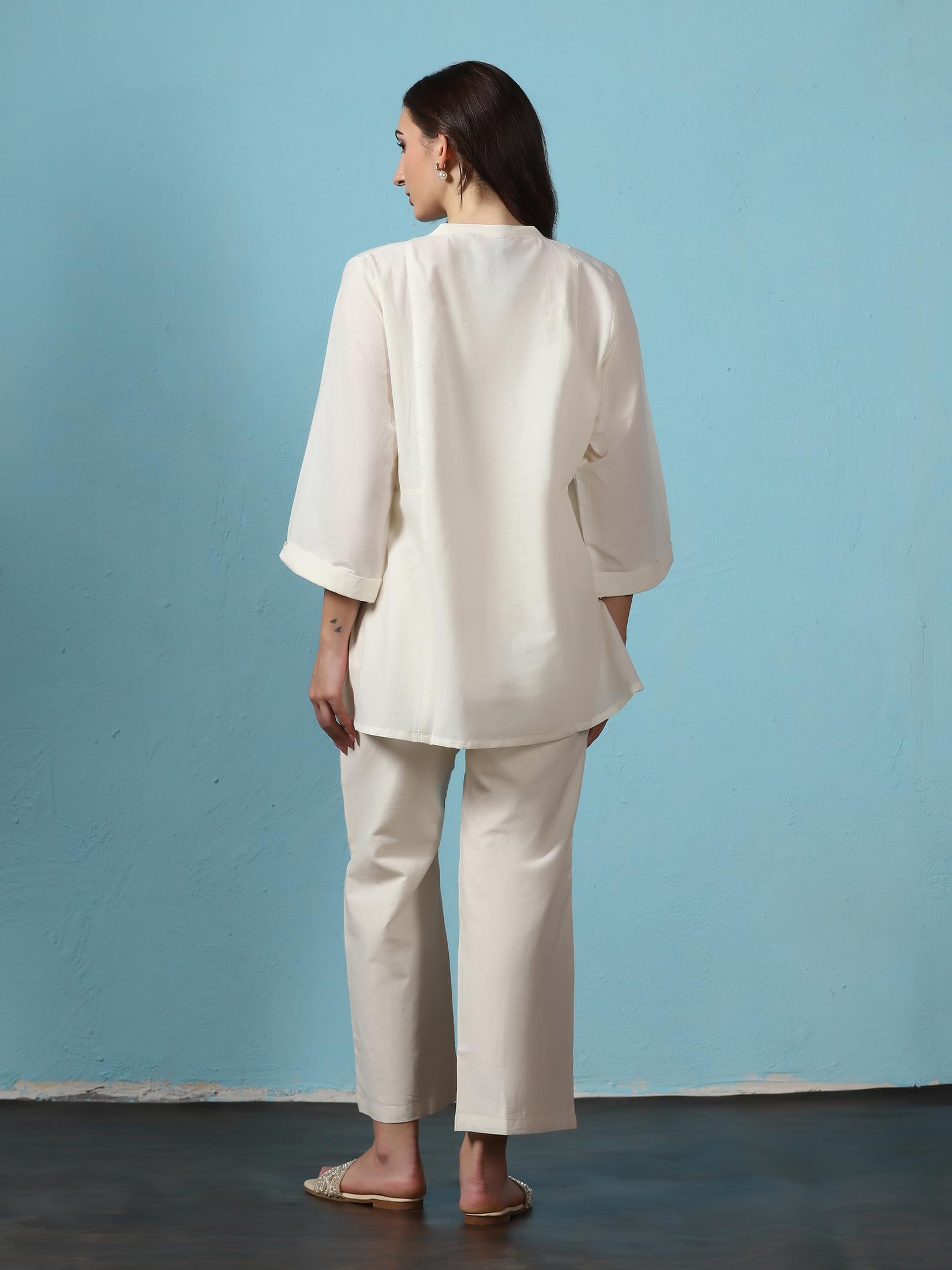 25557OFFWHITE_back