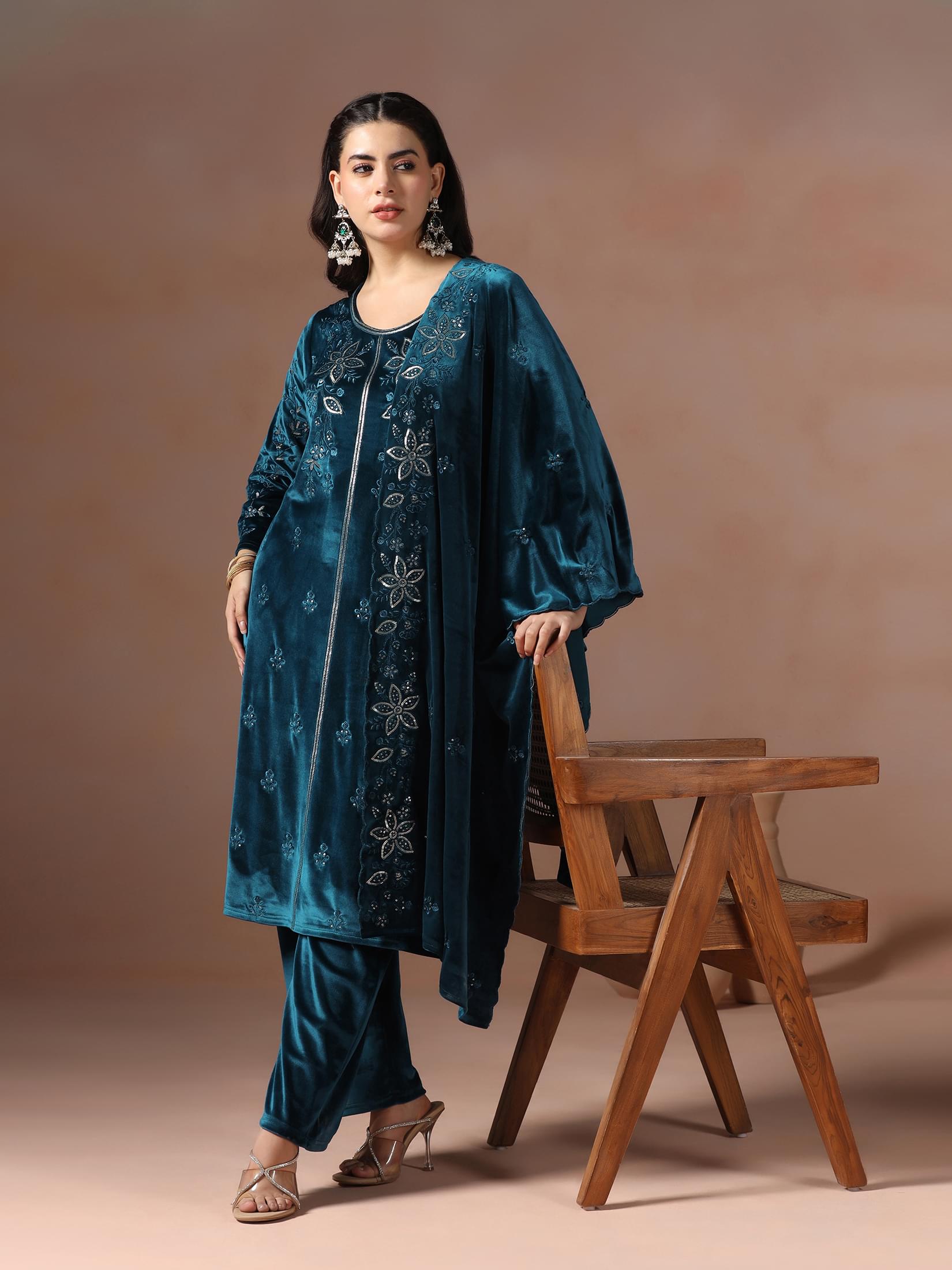 Winter Women Velvet Blue Embroidered Kurta With Comfort Pant Dupatta.