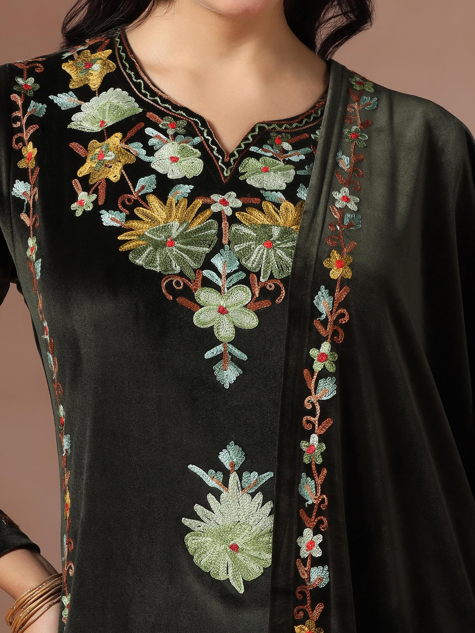 25595OLIVE_closer