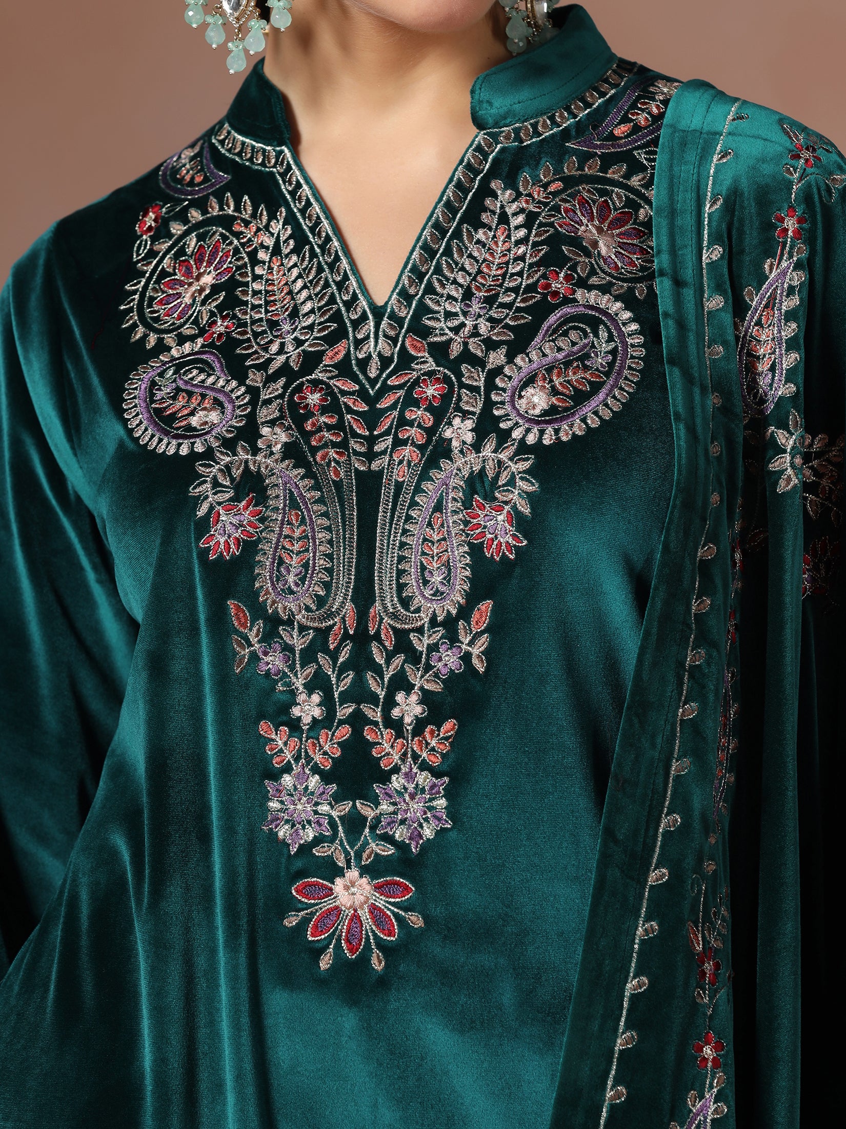 25597TEALGREEN_closer