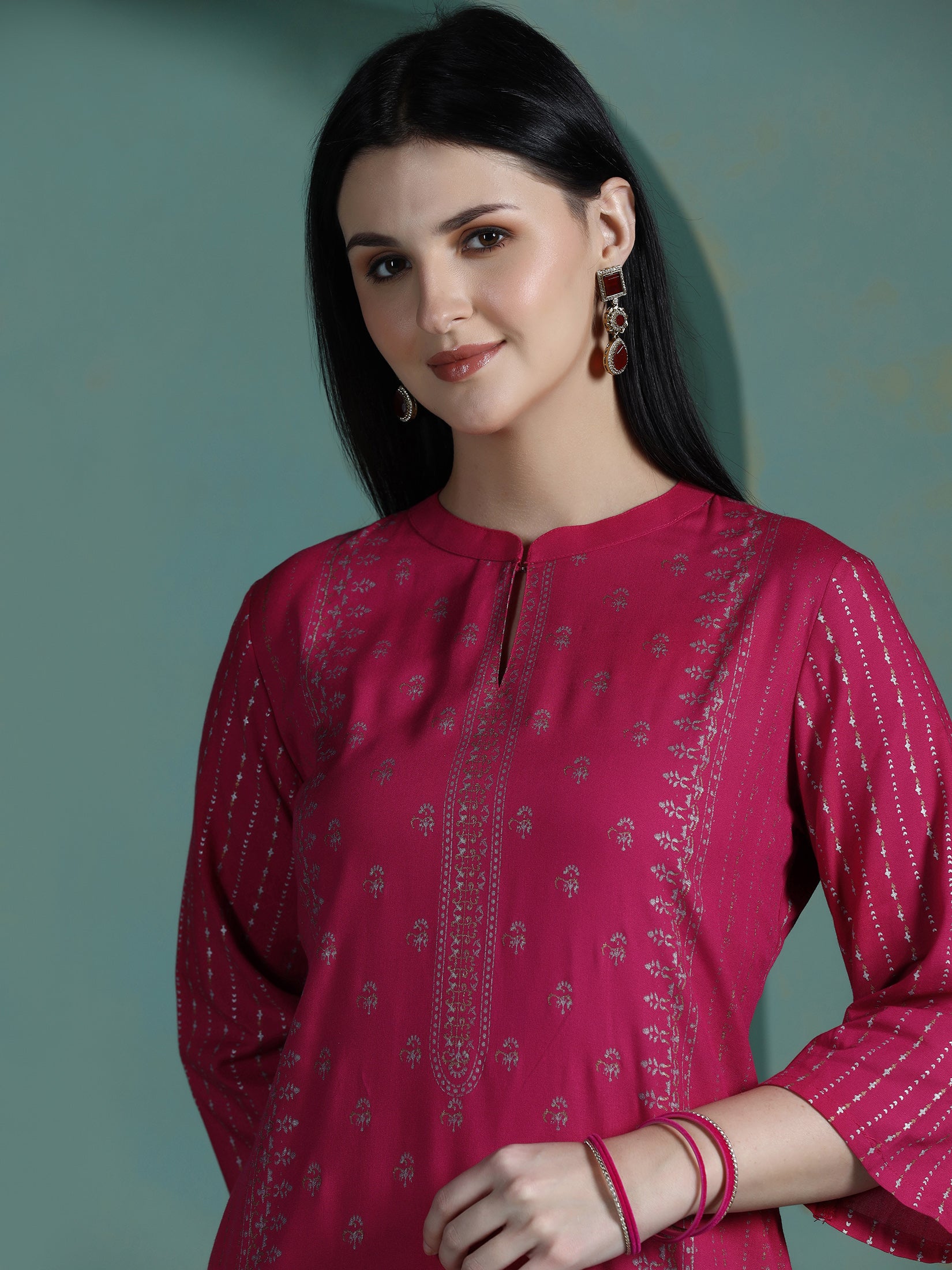 Women Liva Fuchsia Placement Print Kurta