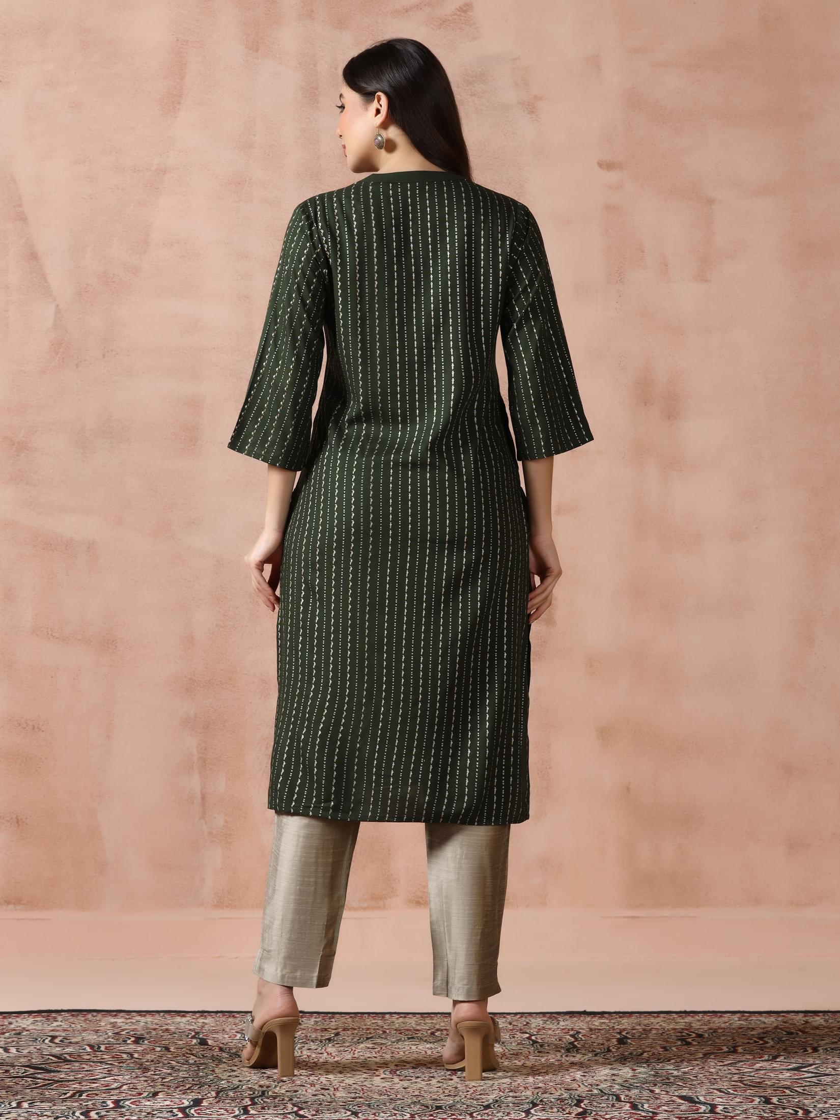 Women Liva Green Placement Print Kurta.