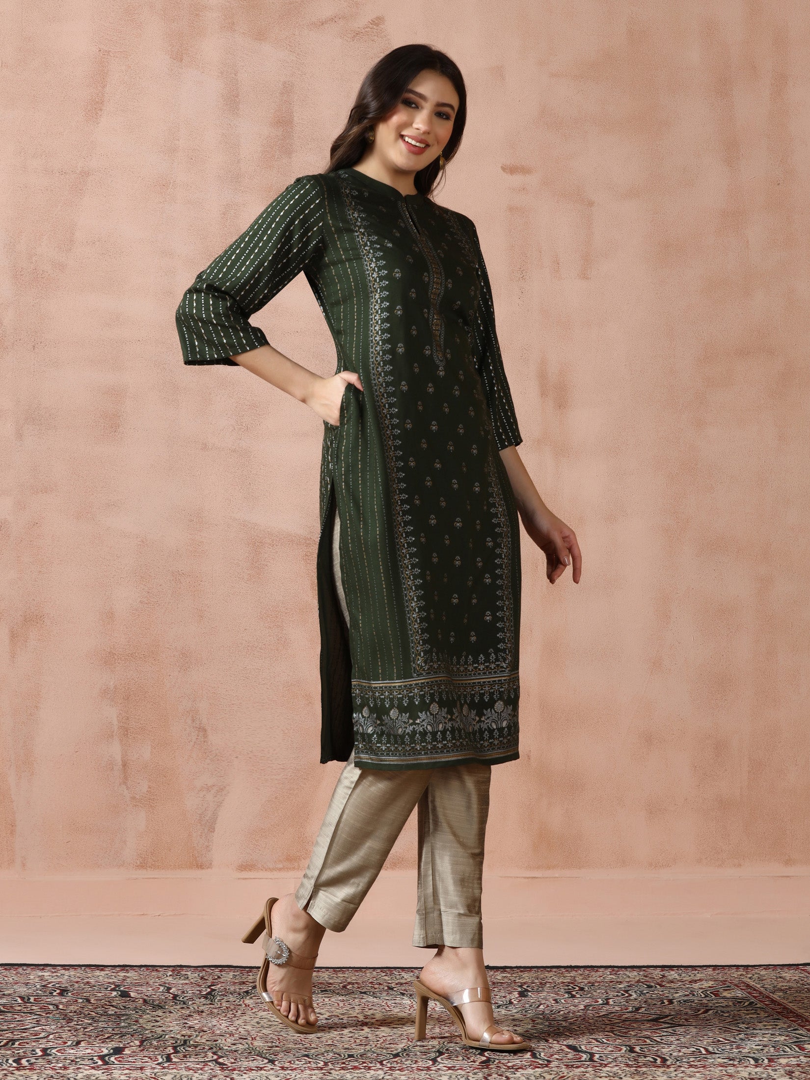Women Liva Green Placement Print Kurta
