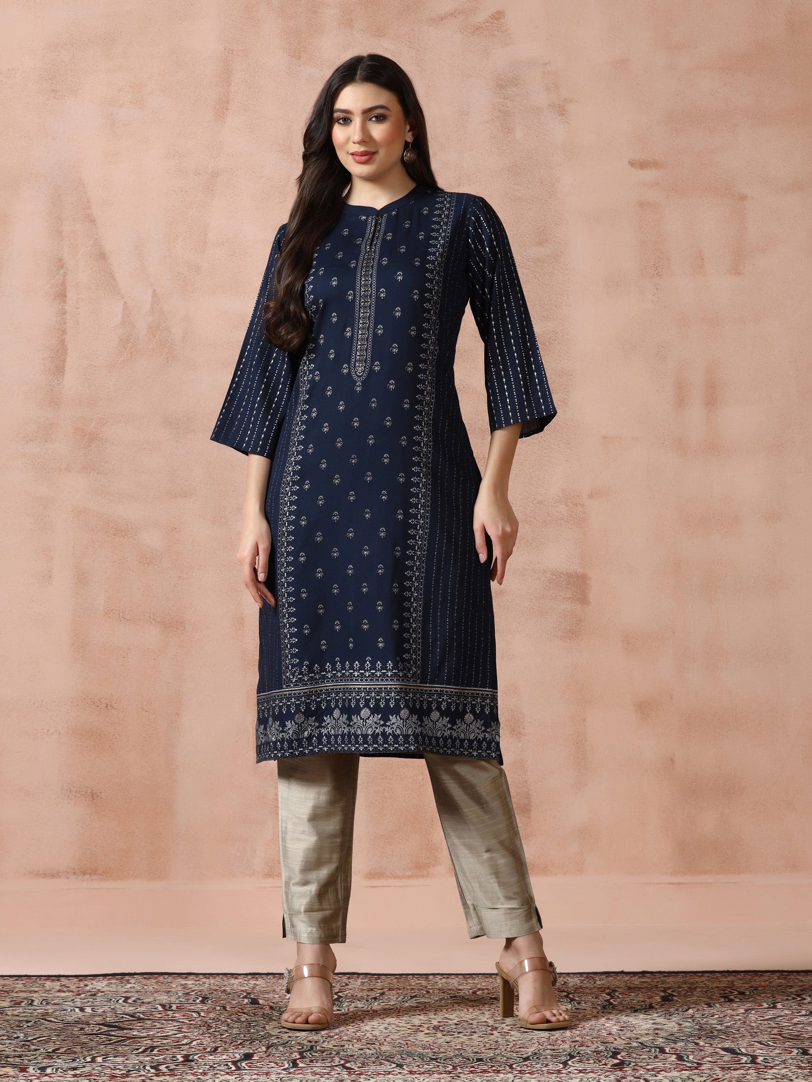 Women Liva Navy Blue Placement Print Kurta